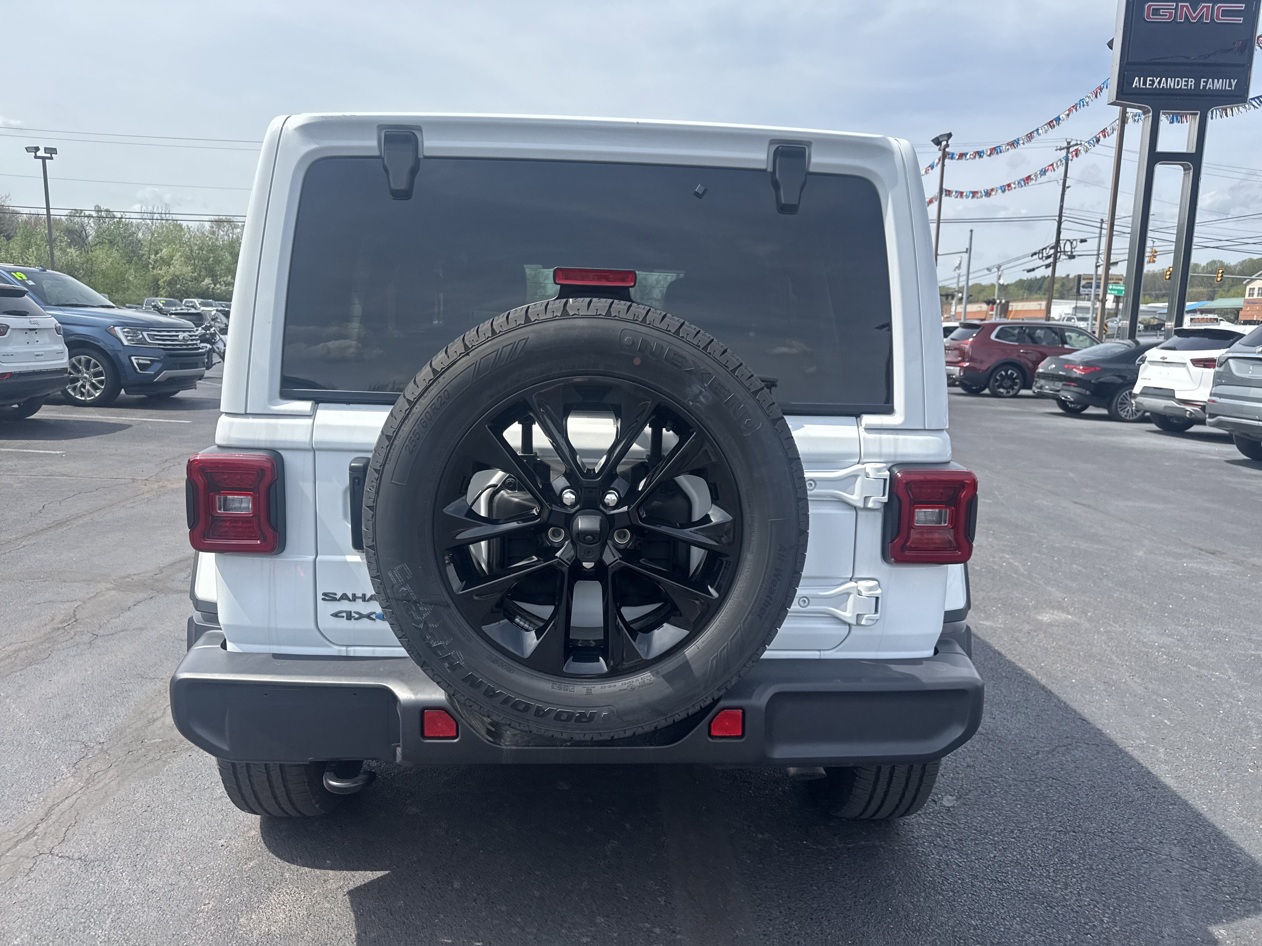 2025 Jeep Wrangler 4xe Sahara