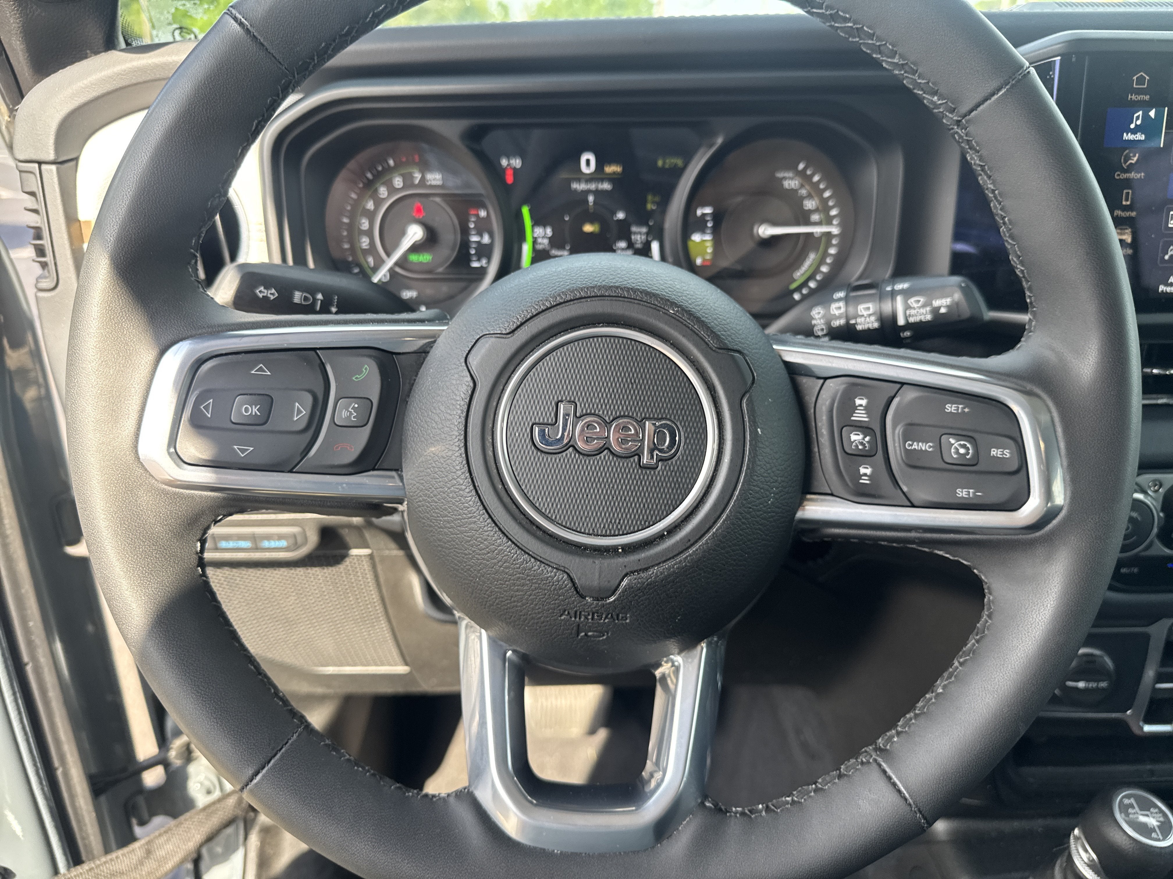2025 Jeep Wrangler 4xe Sahara