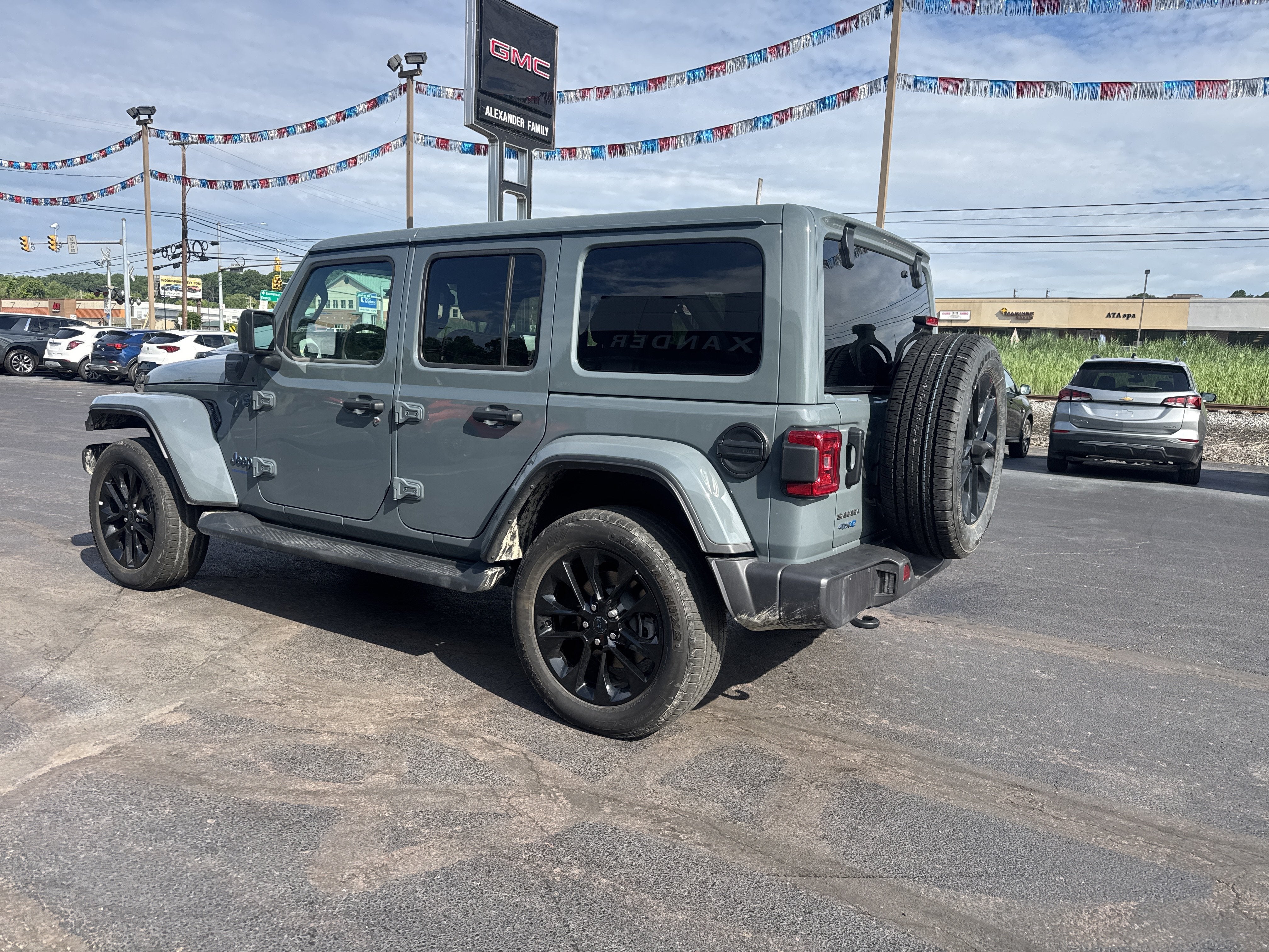 2025 Jeep Wrangler 4xe Sahara