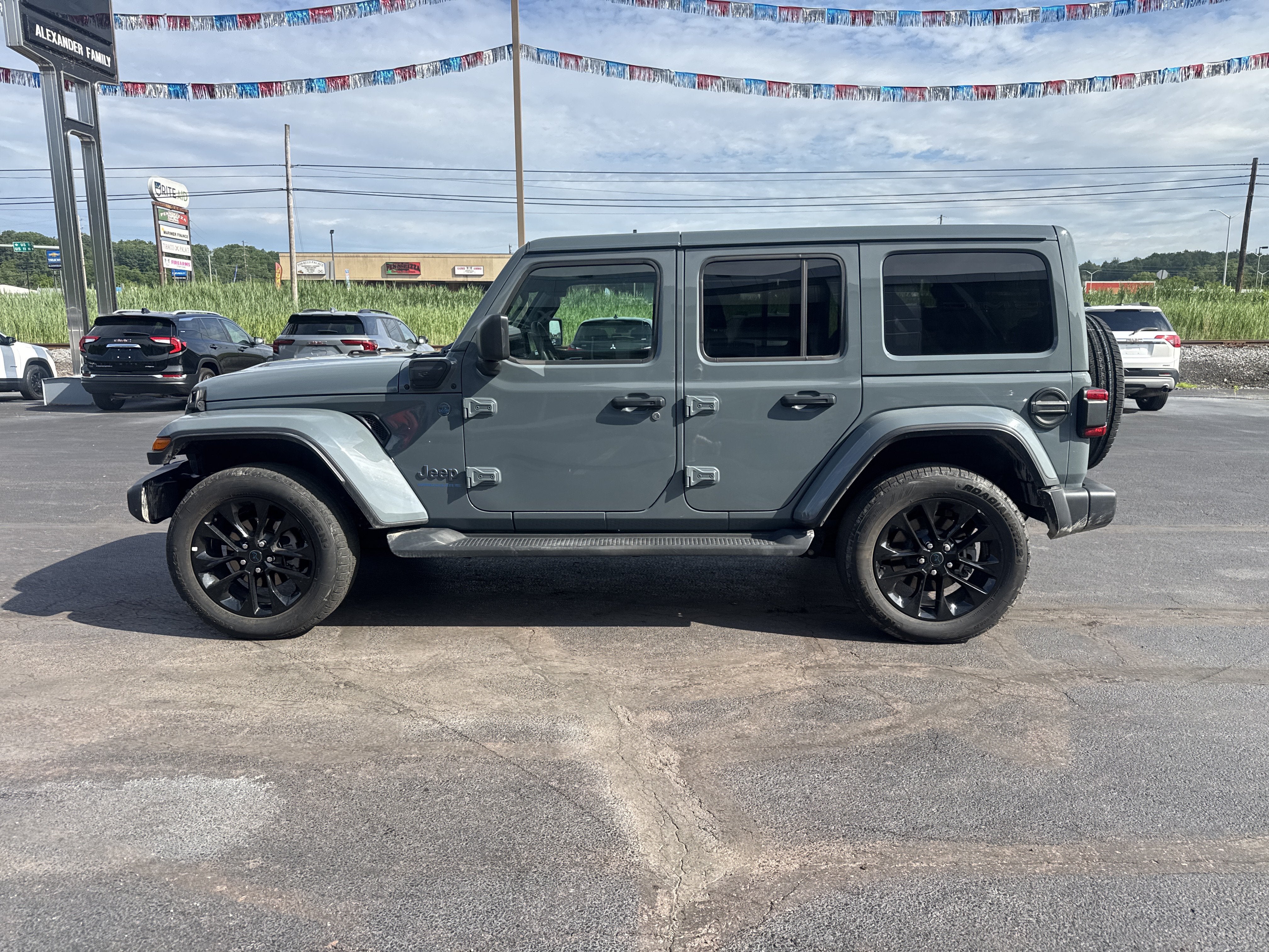 2025 Jeep Wrangler 4xe Sahara