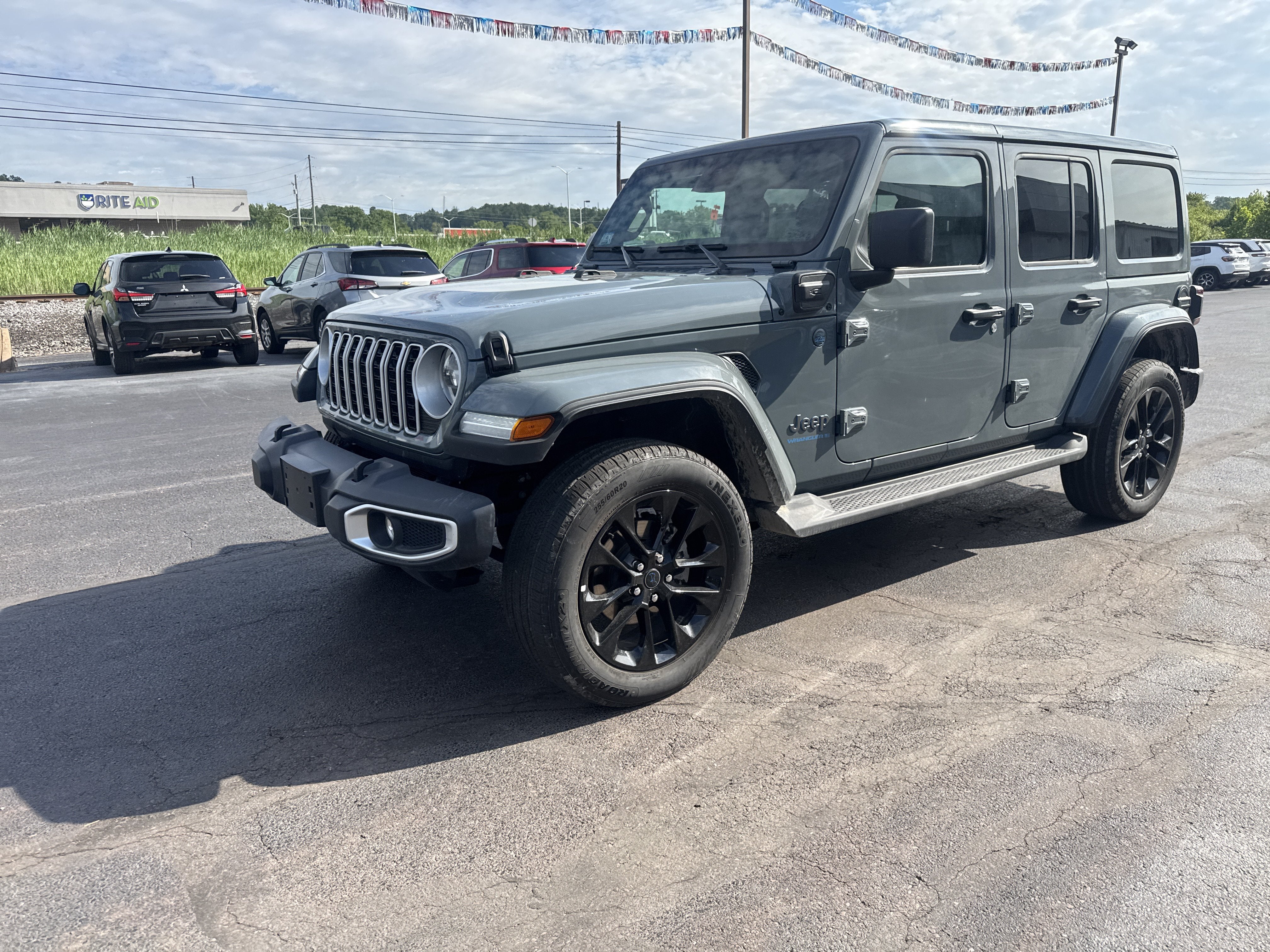 2025 Jeep Wrangler 4xe Sahara