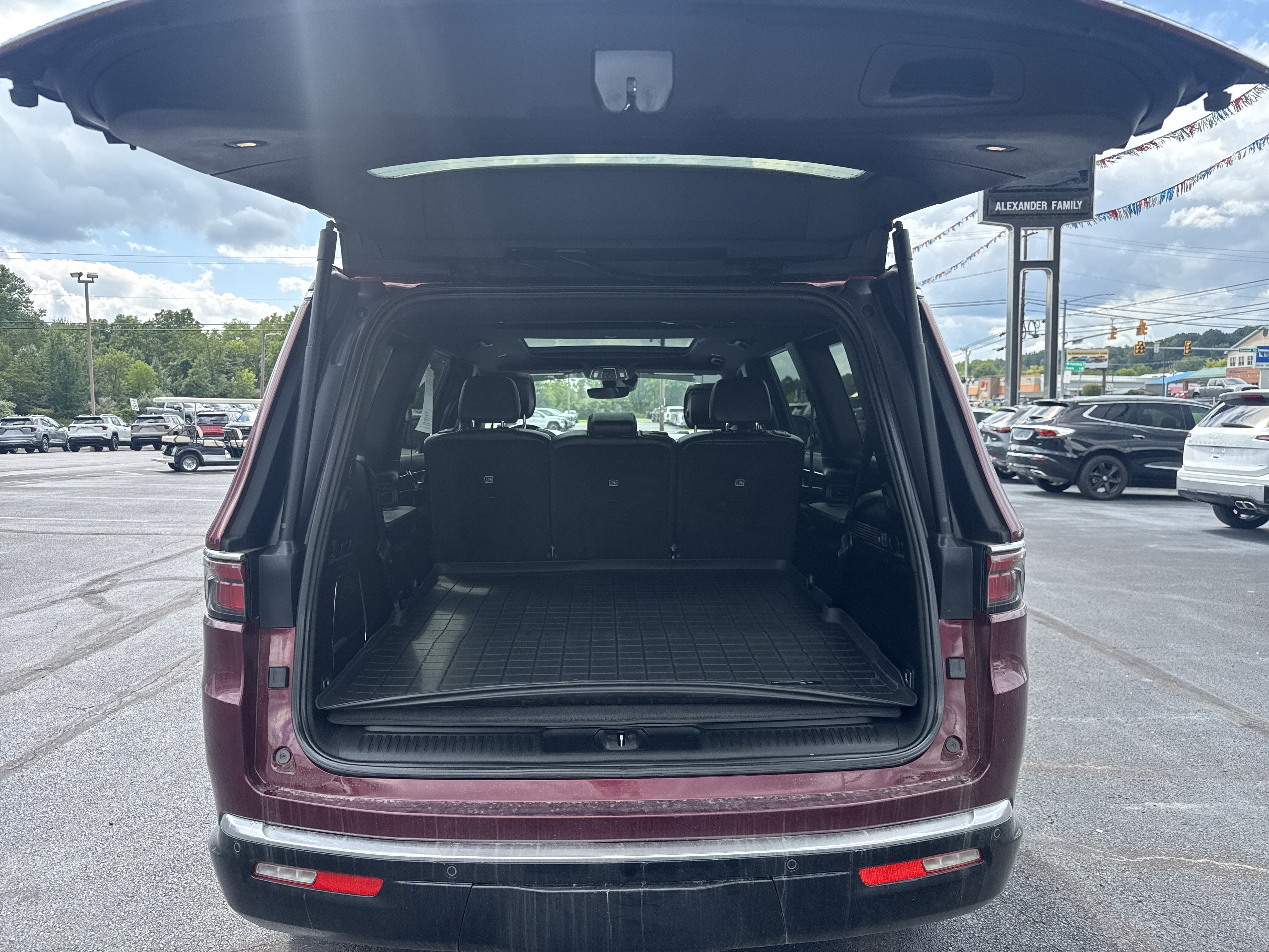 2022 Jeep Wagoneer Series II 4x4
