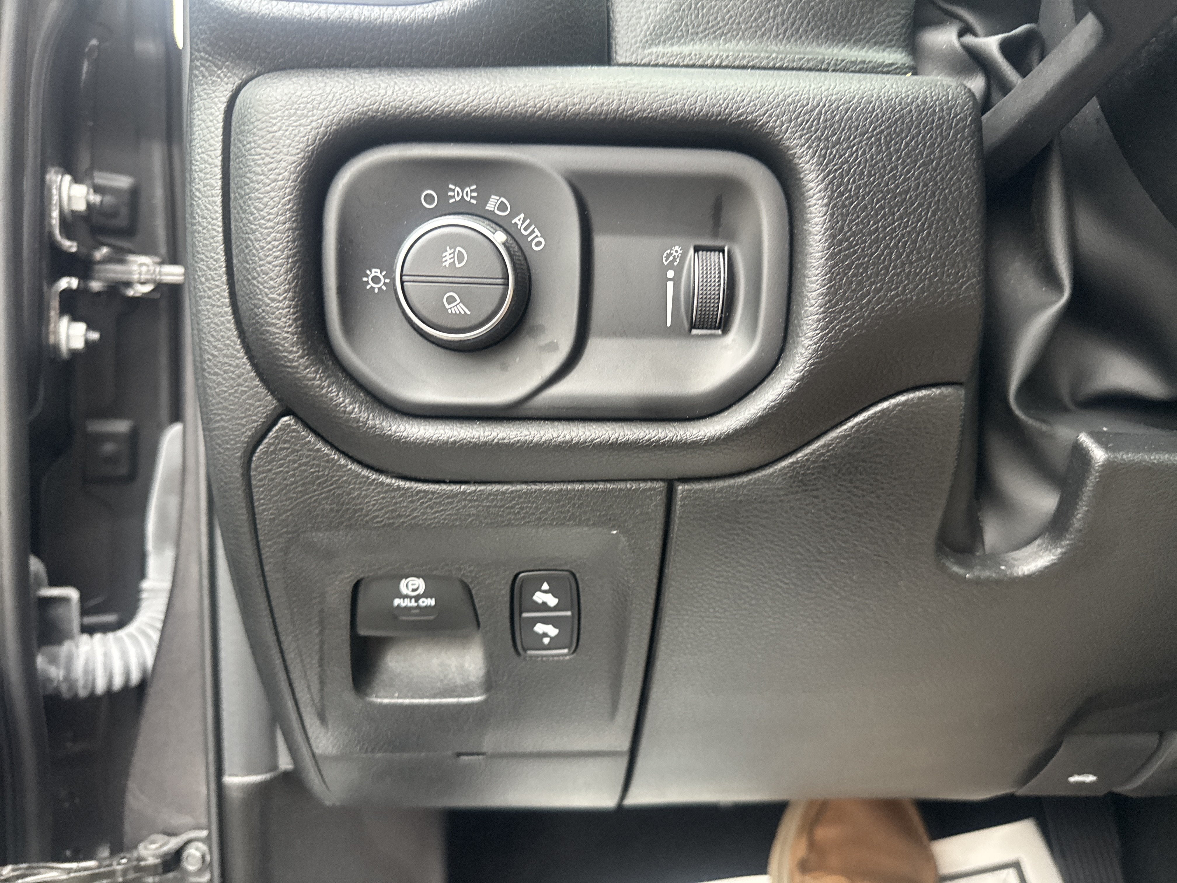 2024 RAM 1500 Big Horn Crew Cab 4x4 5'7" Box