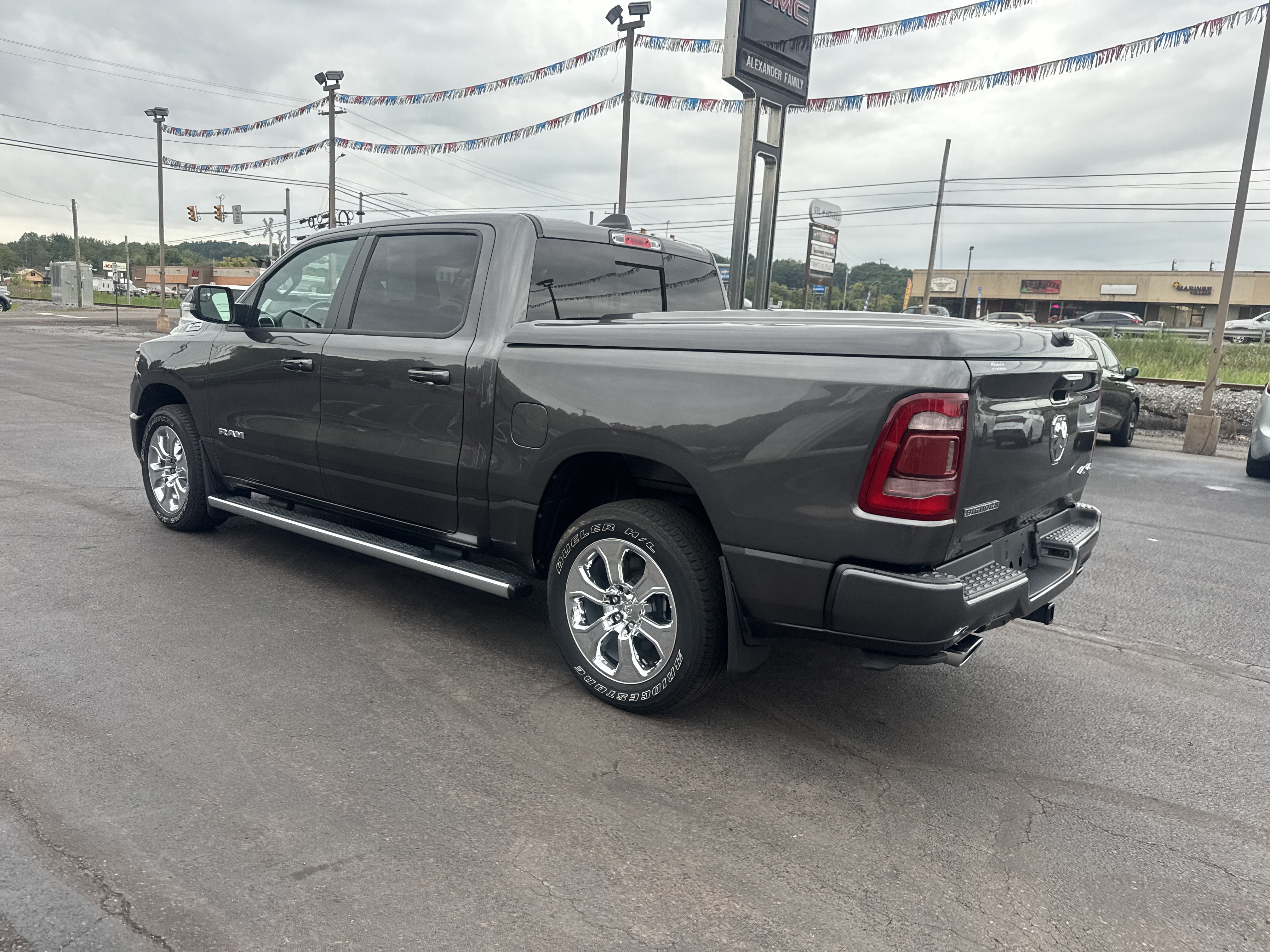 2024 RAM 1500 Big Horn Crew Cab 4x4 5'7" Box