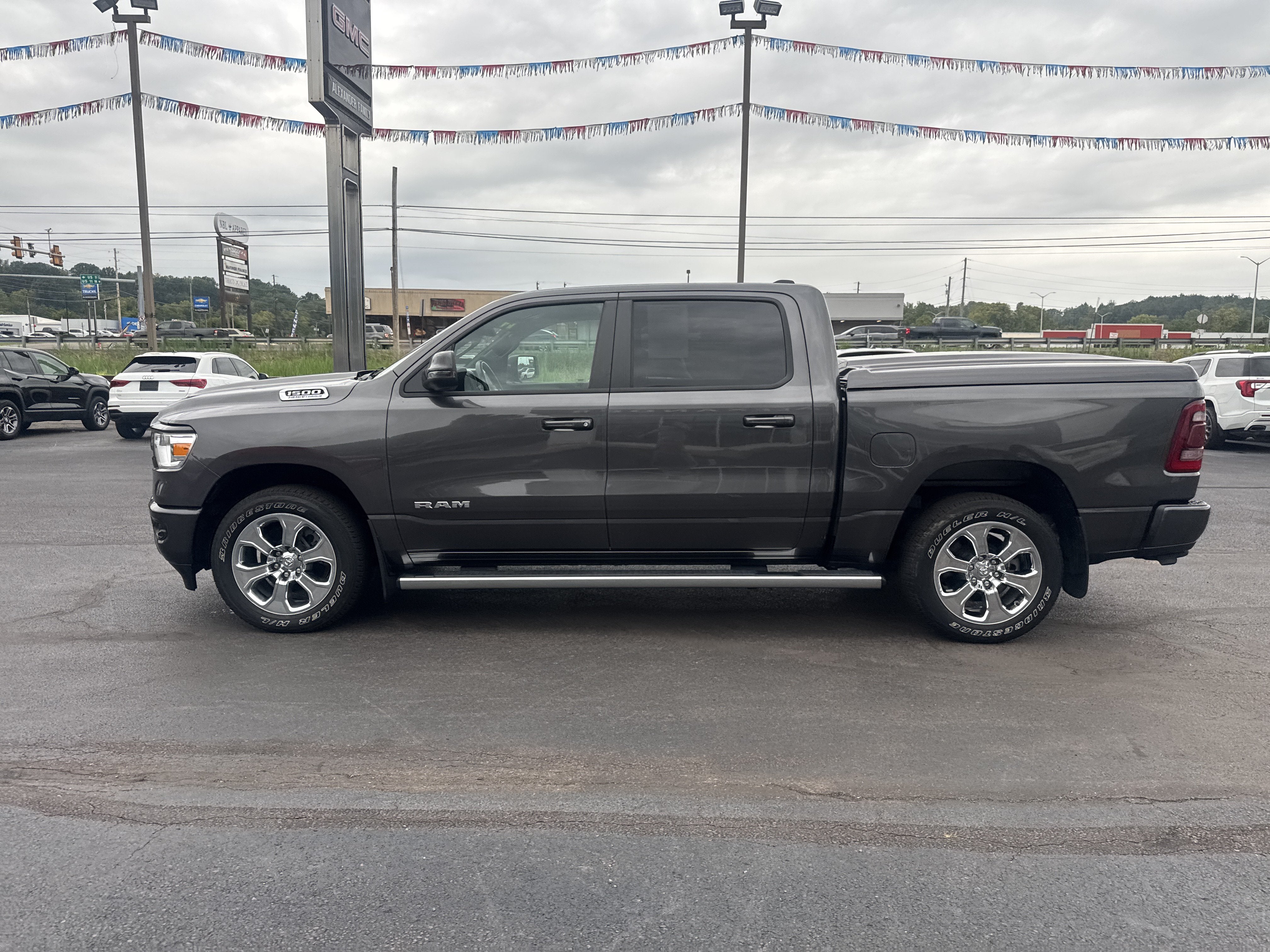 2024 RAM 1500 Big Horn Crew Cab 4x4 5'7" Box