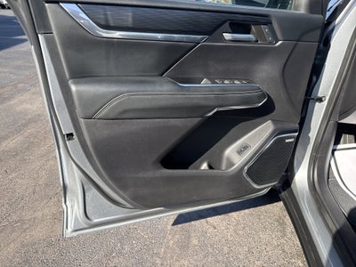 2024 GMC Acadia Elevation