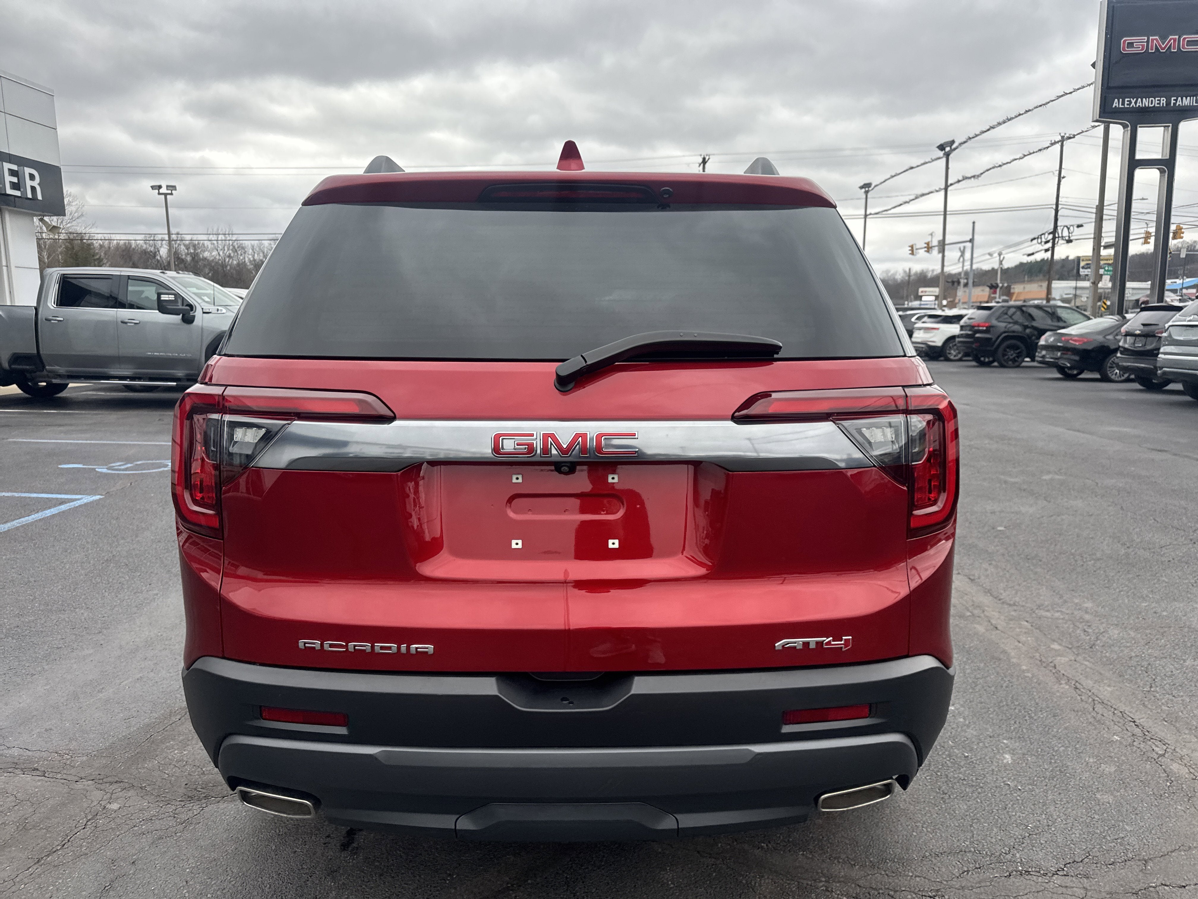 2023 GMC Acadia AT4