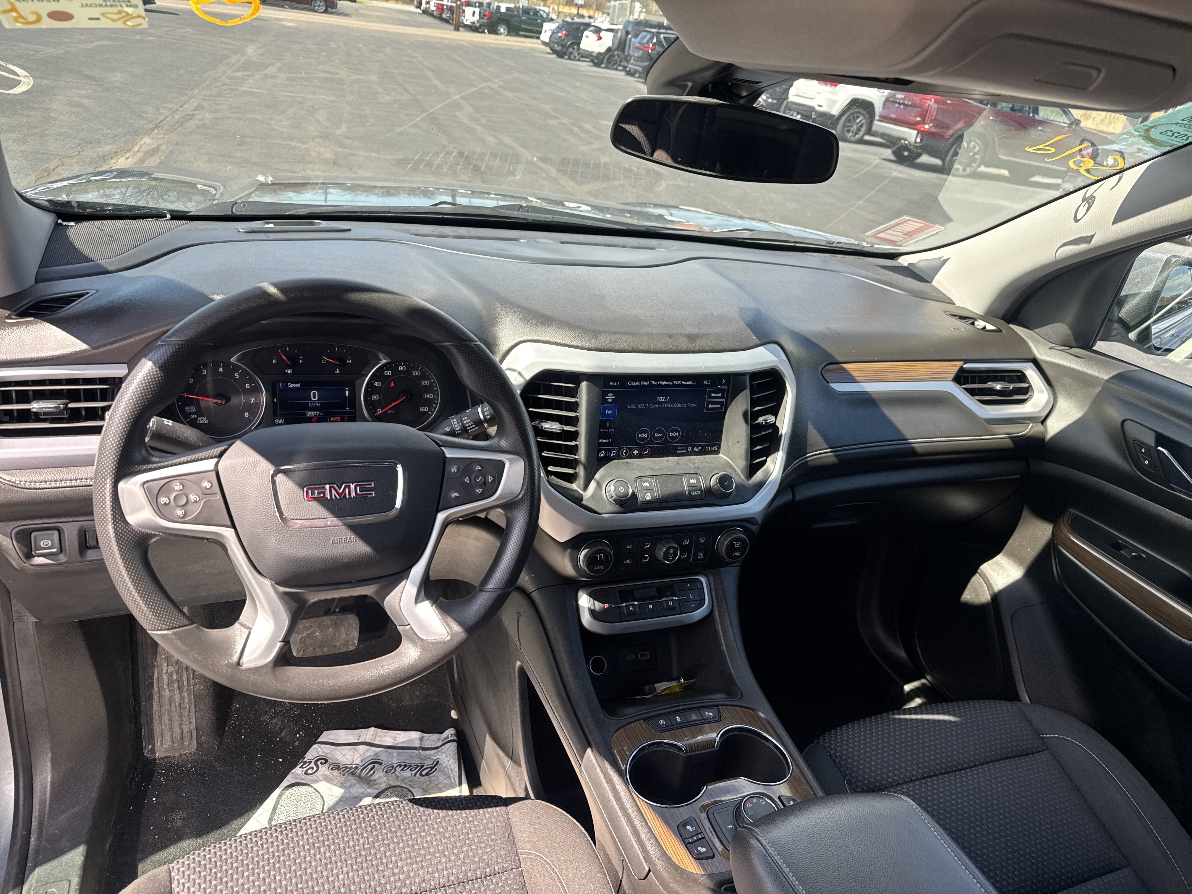 2023 GMC Acadia SLE