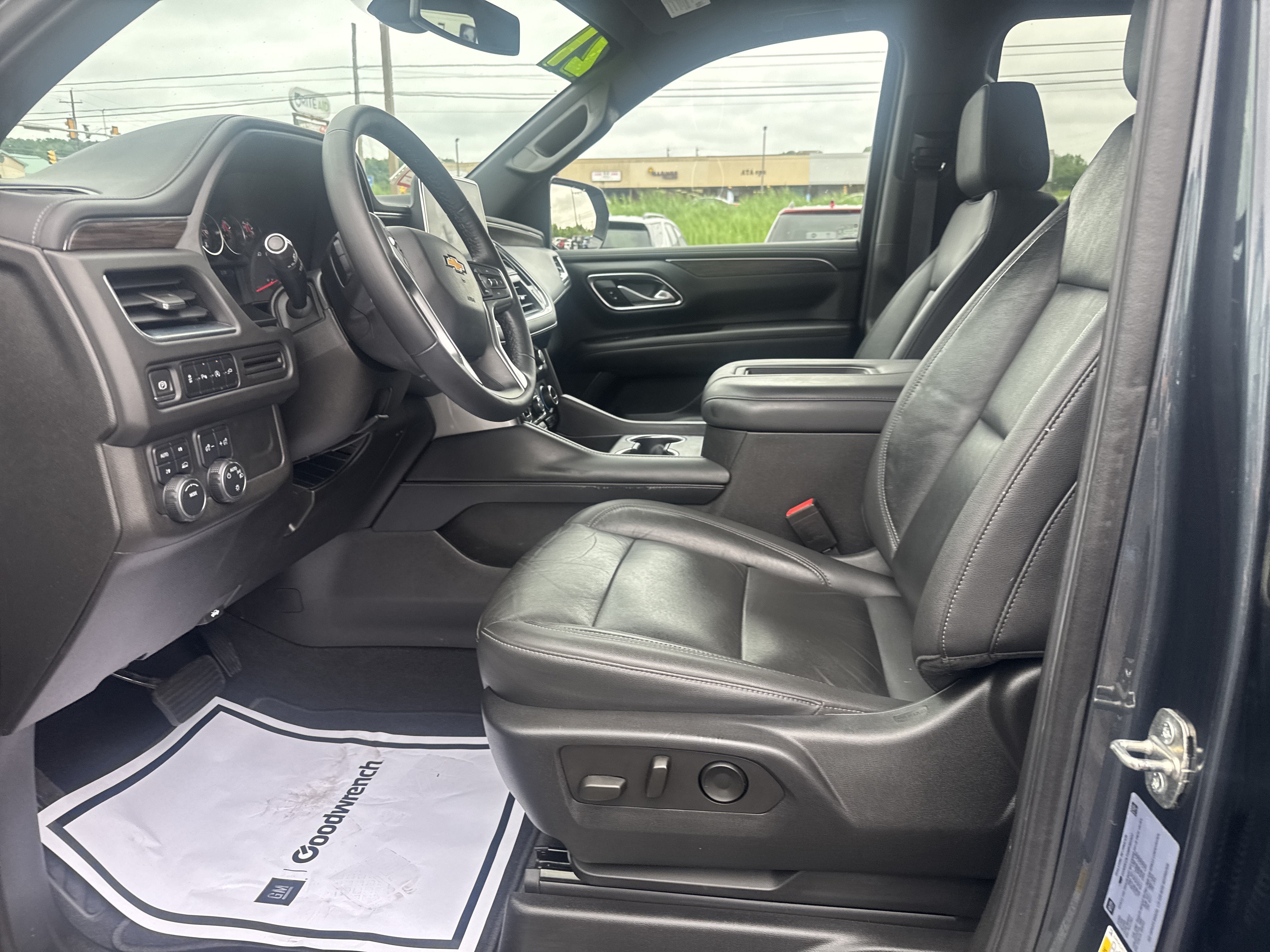 2021 Chevrolet Suburban LT