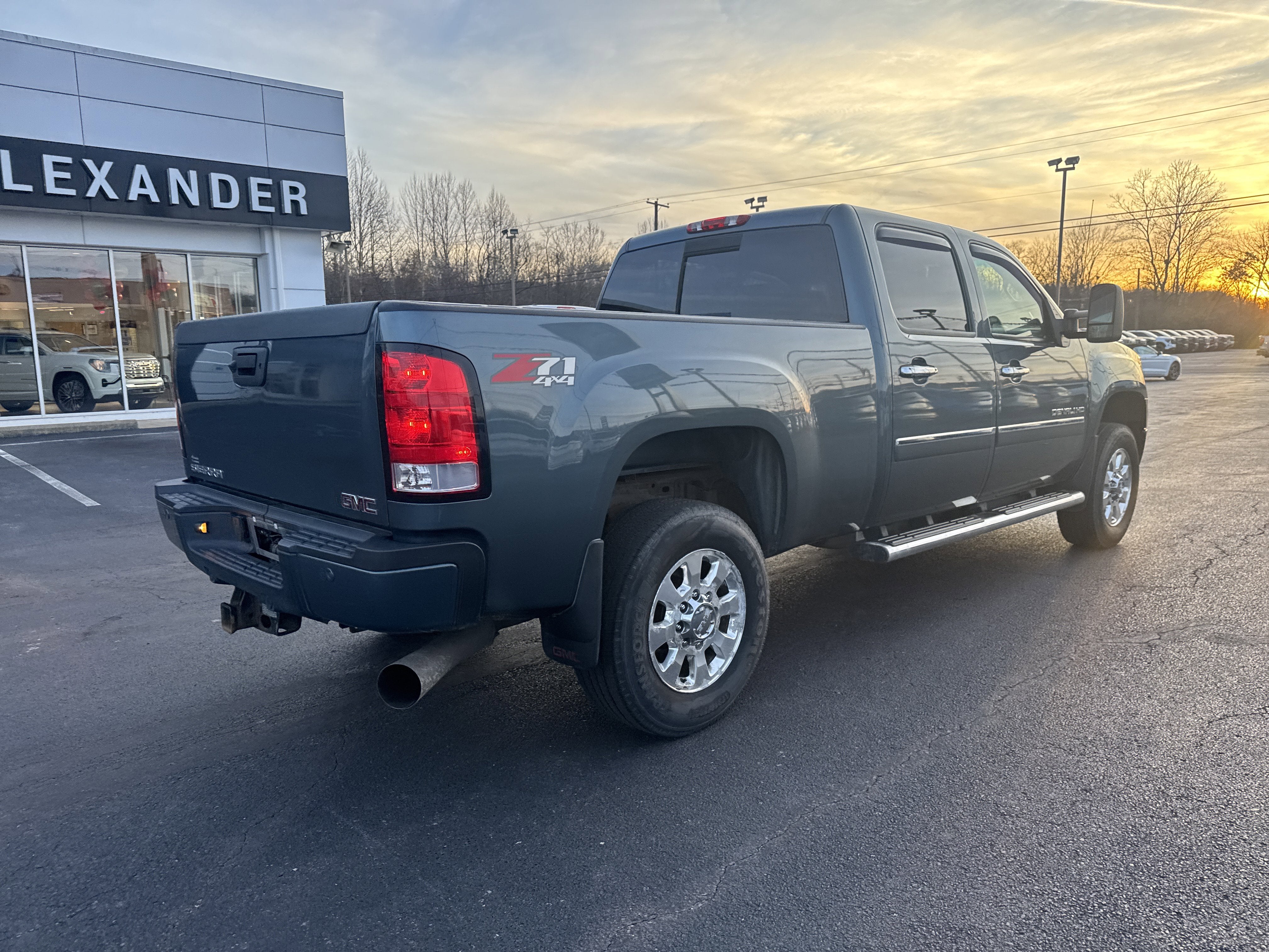 2012 GMC Sierra 3500 HD SRW Denali
