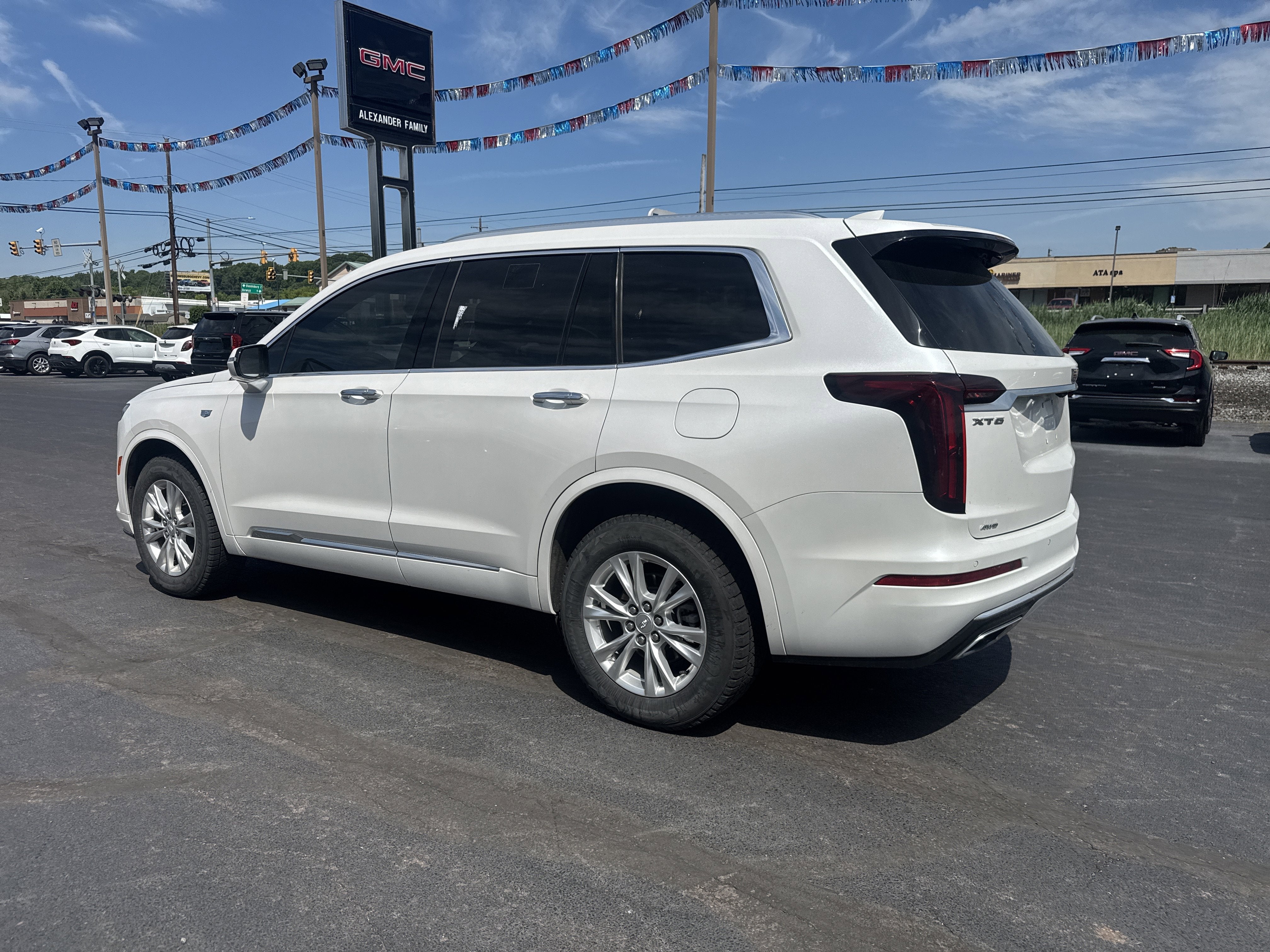 2024 Cadillac XT6 Luxury