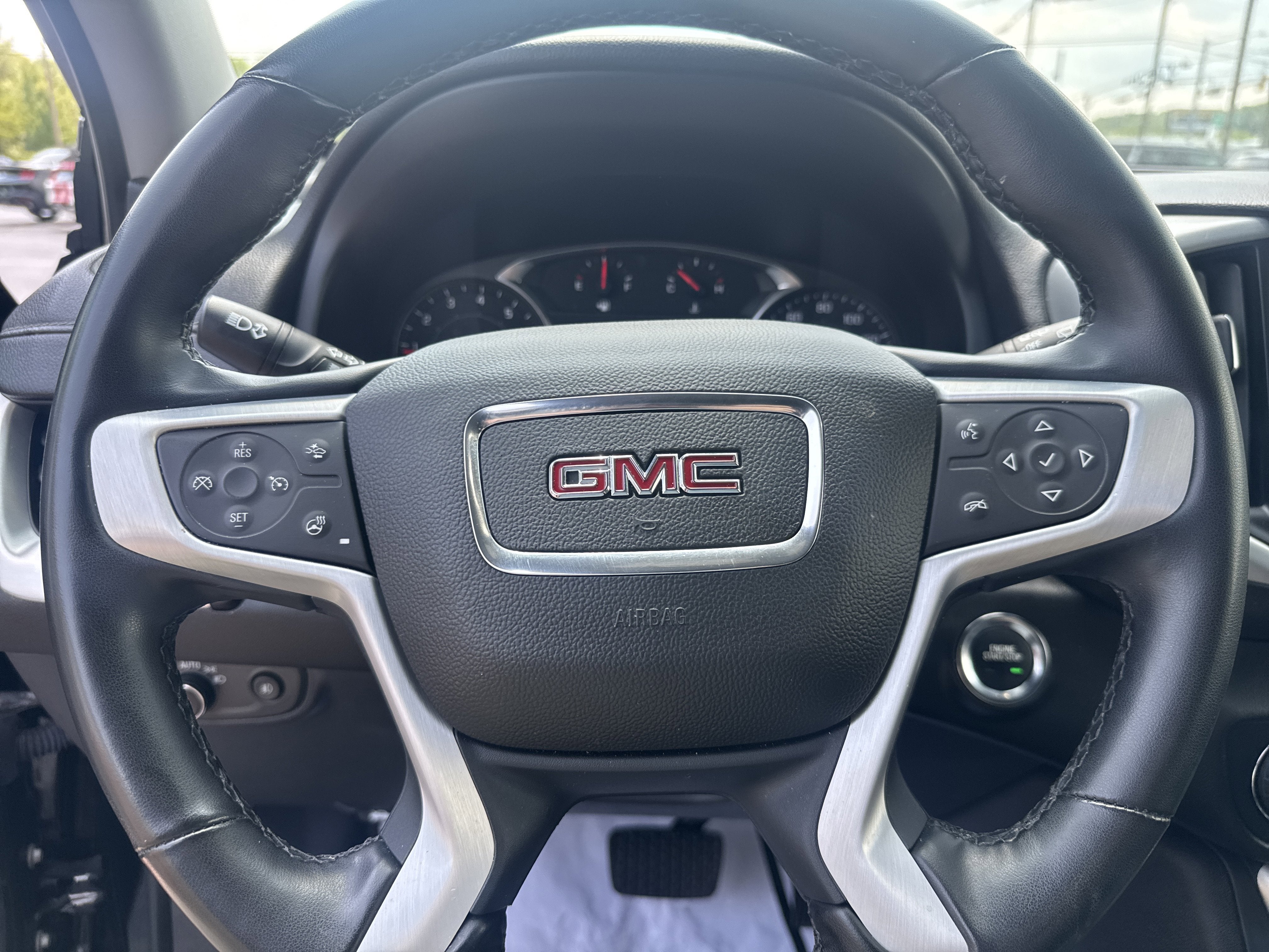 2023 GMC Terrain SLT