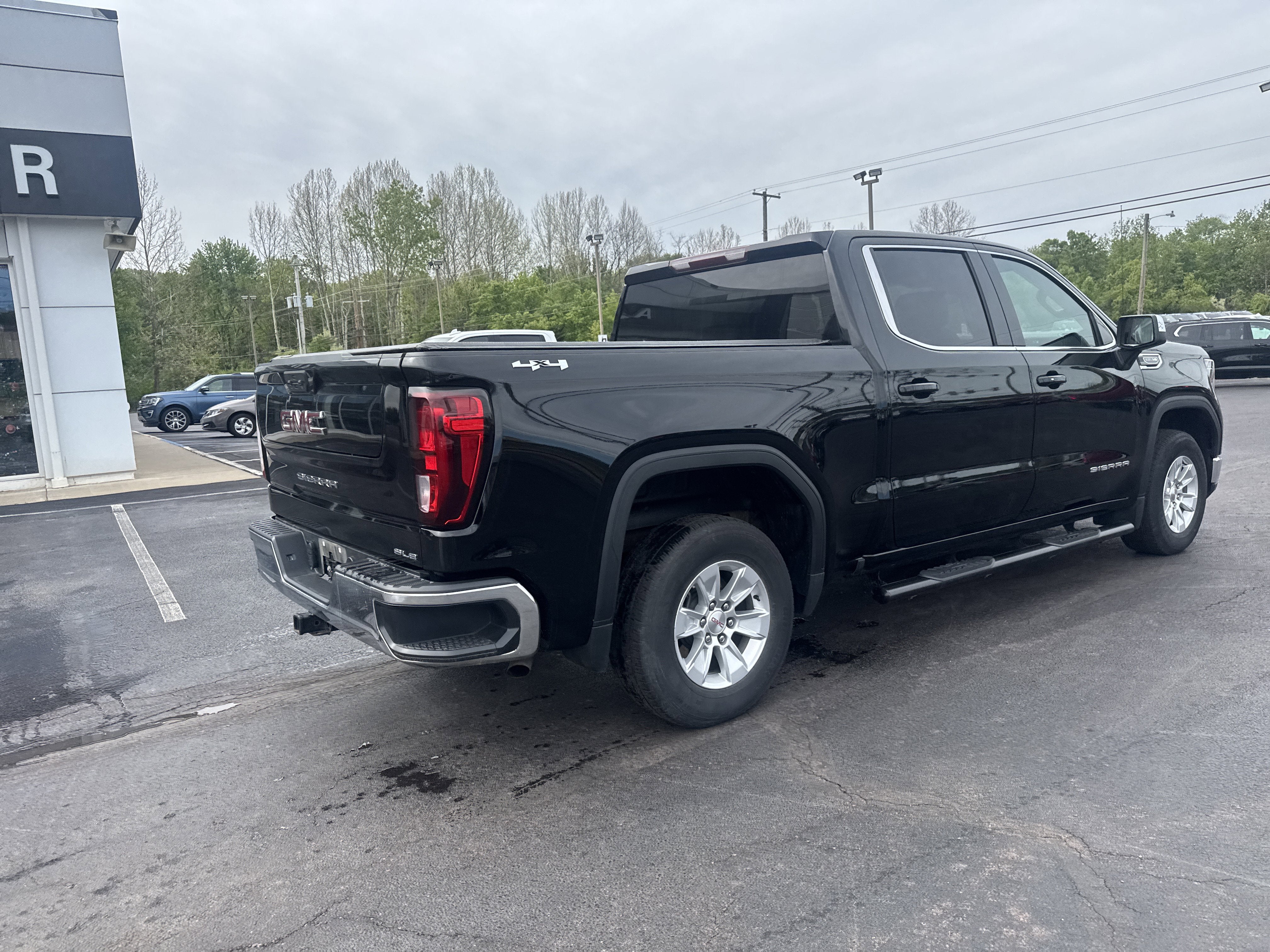 2022 GMC Sierra 1500 SLE