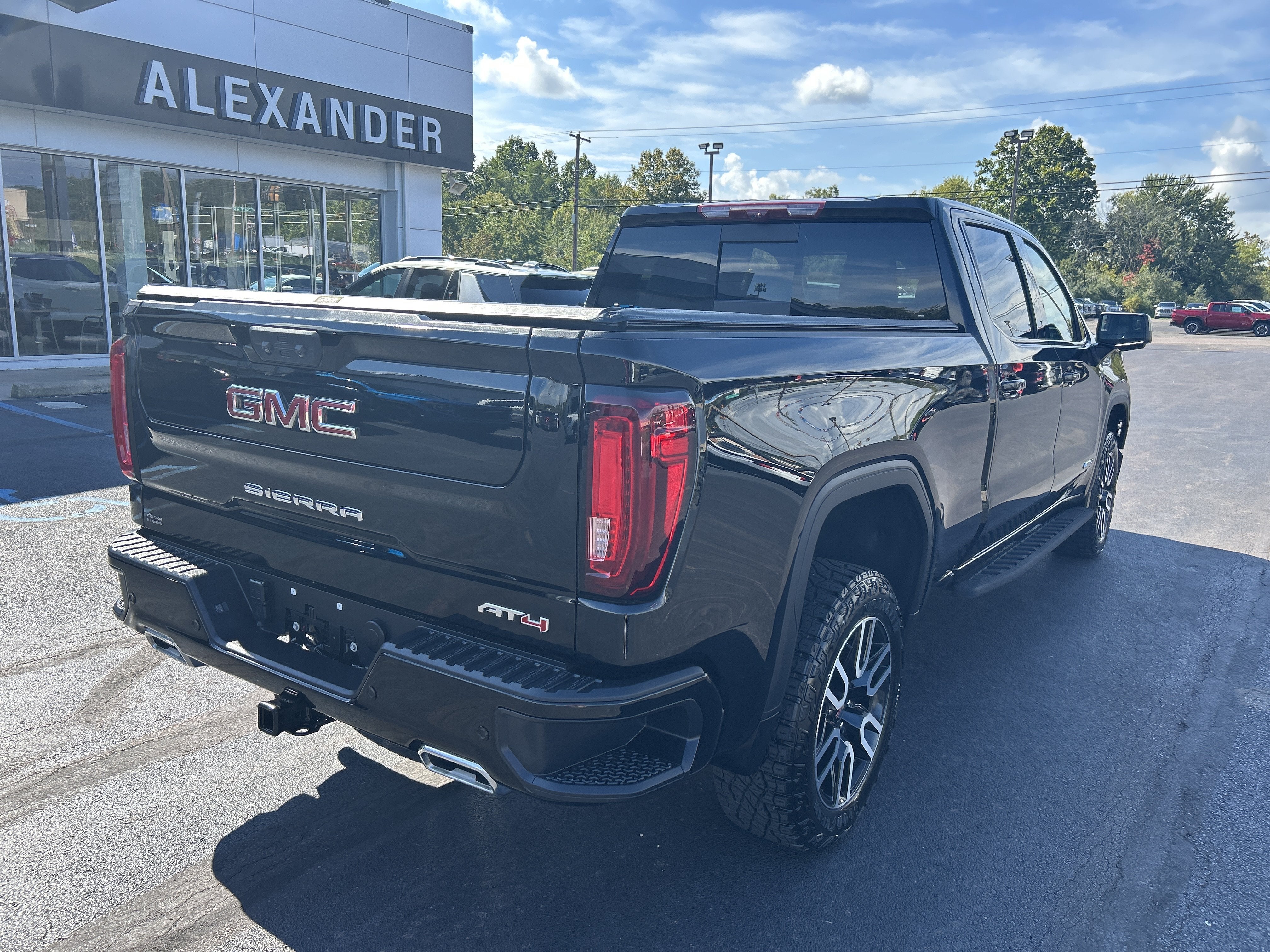 2023 GMC Sierra 1500 AT4