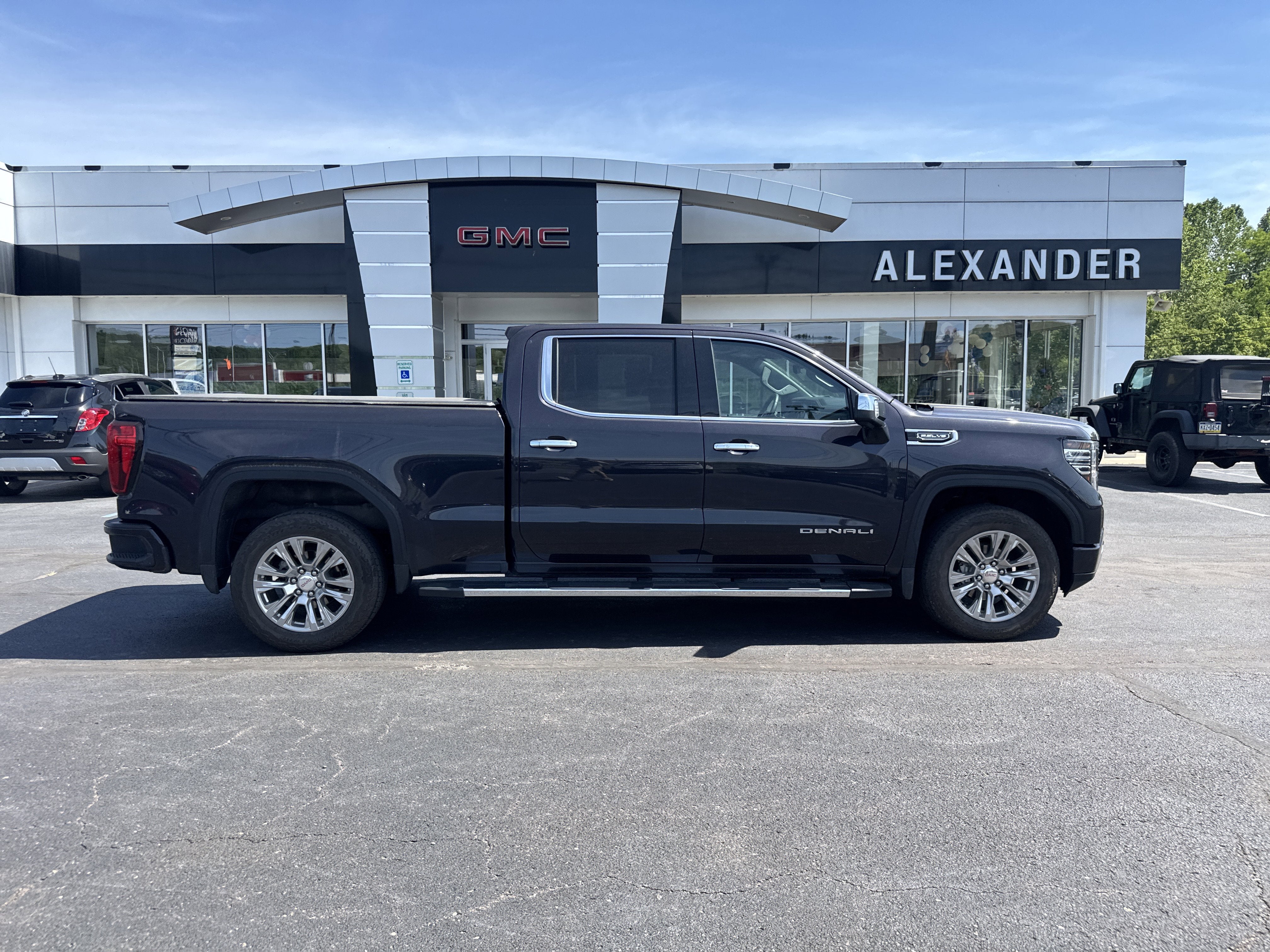 2023 GMC Sierra 1500 Denali