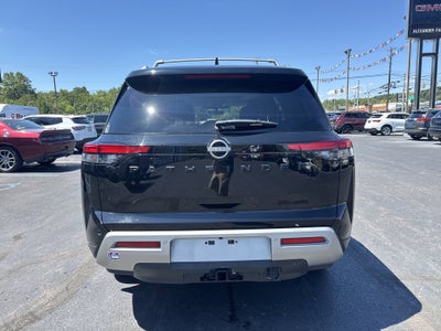 2023 Nissan Pathfinder SL 4WD