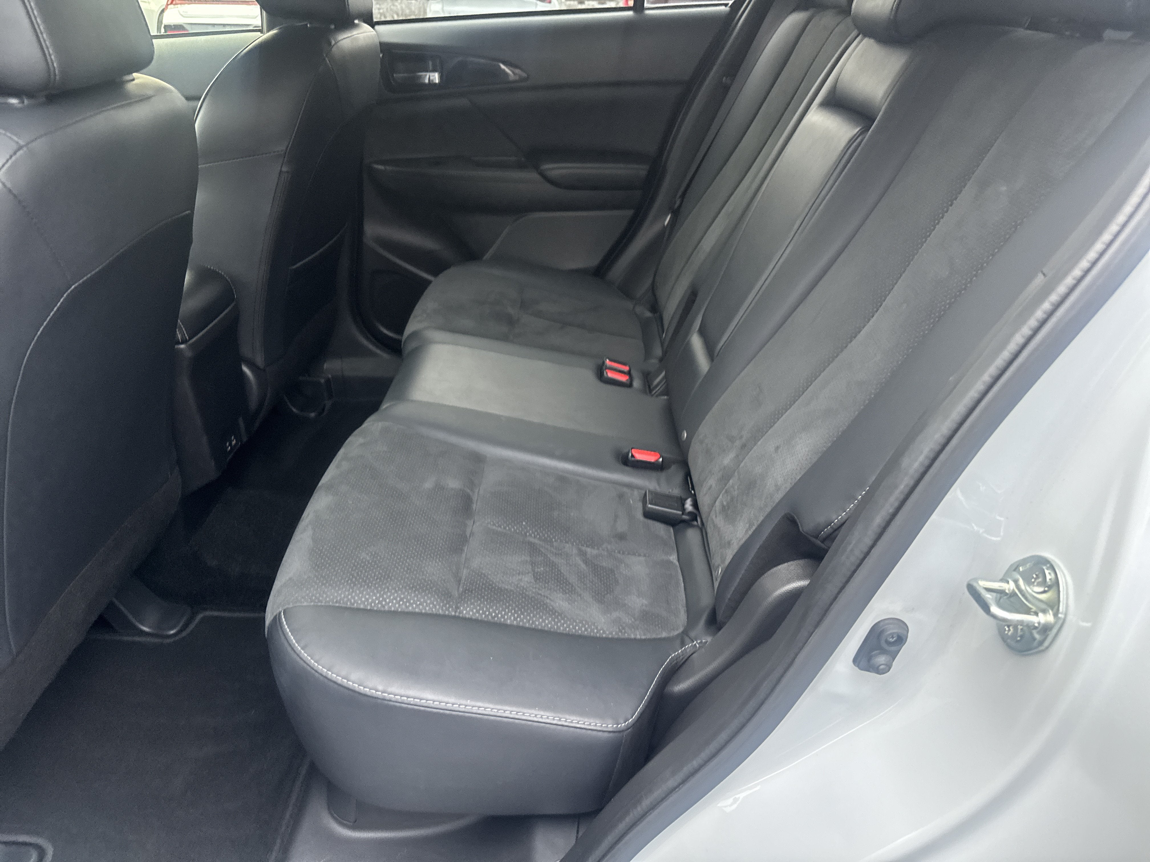 2025 Mitsubishi Eclipse Cross SE