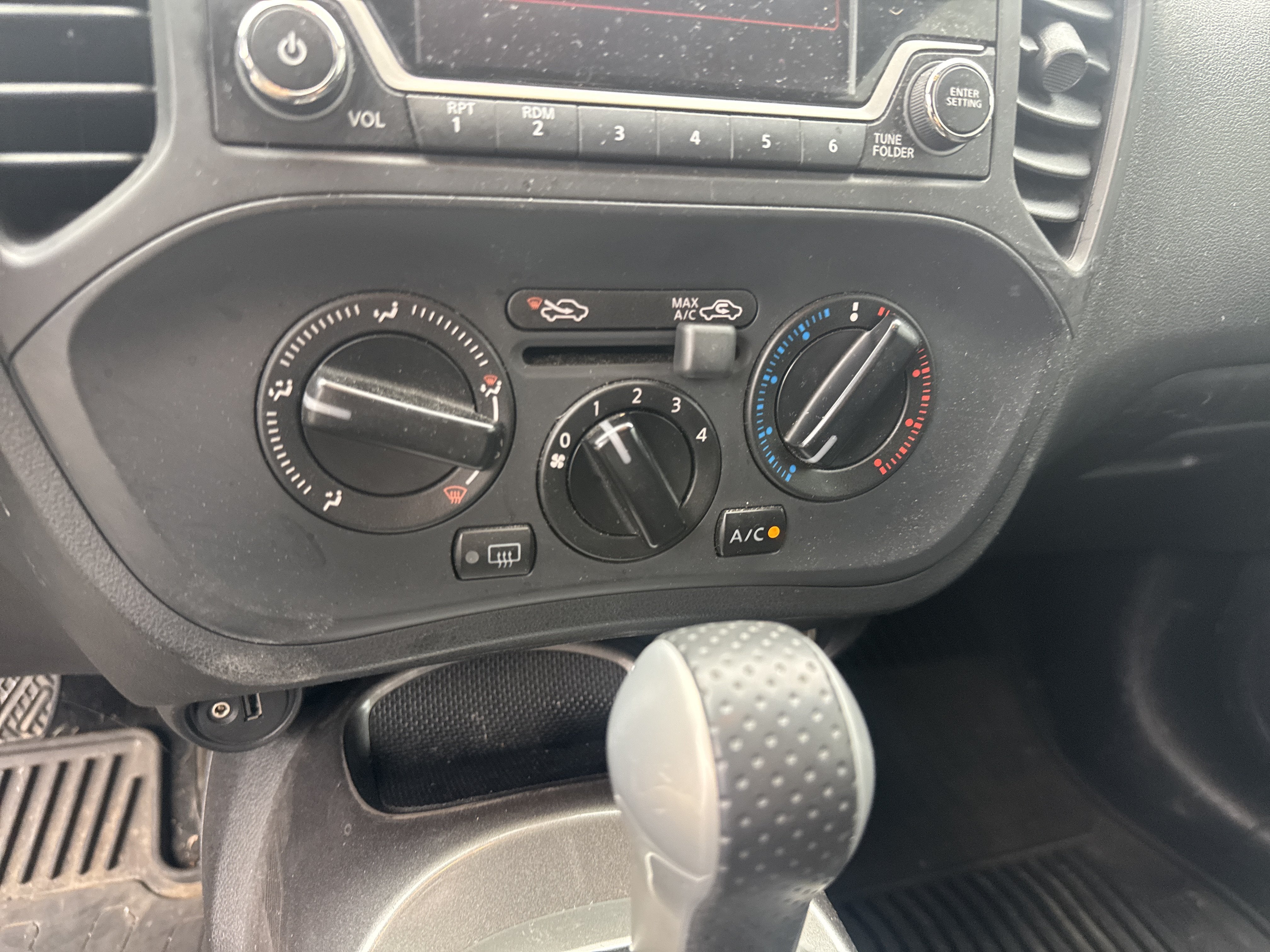 2017 Nissan Juke S