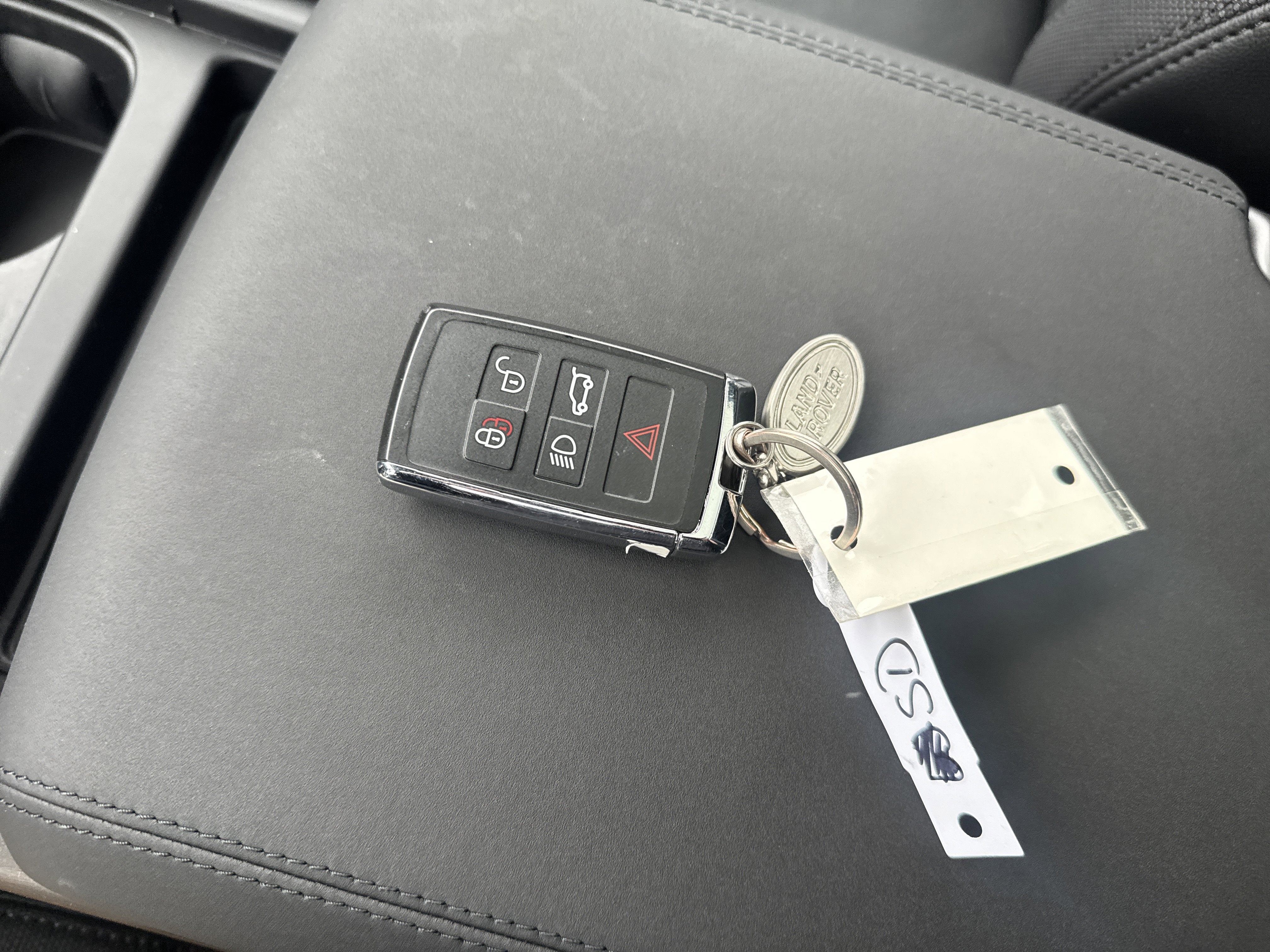 2024 Land Rover Defender X-Dynamic SE