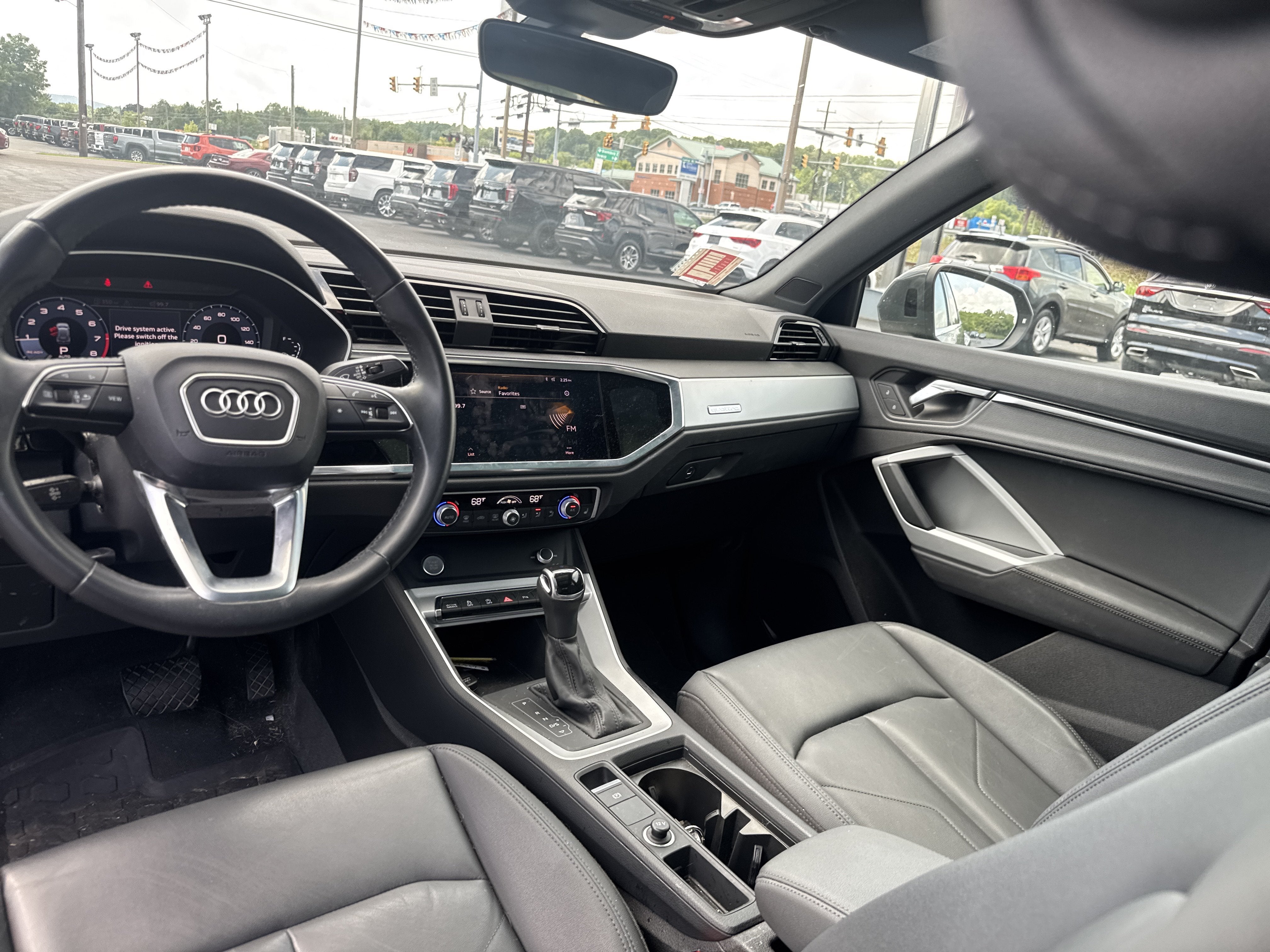2020 Audi Q3 Premium 45 TFSI quattro Tiptronic
