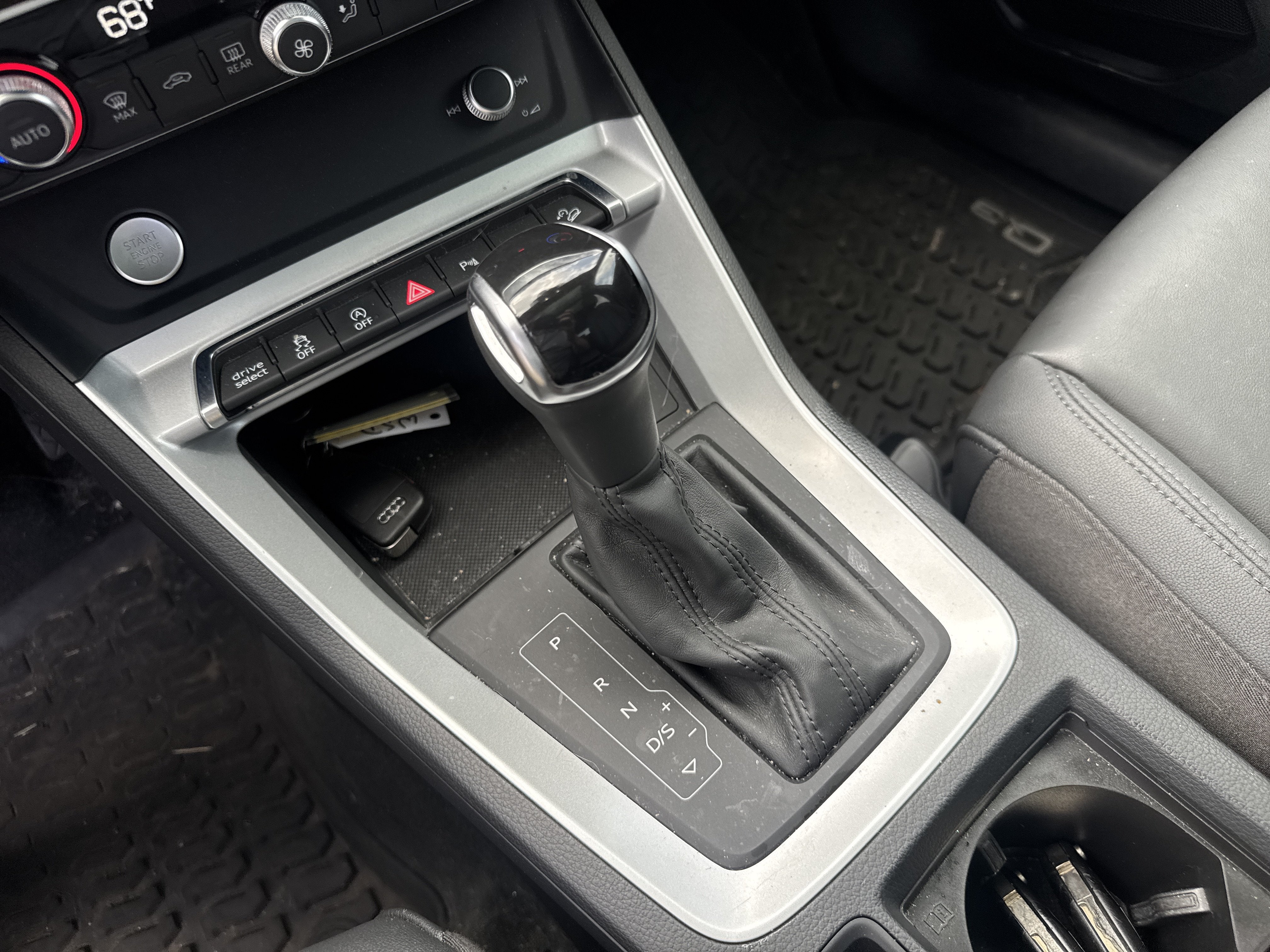 2020 Audi Q3 Premium 45 TFSI quattro Tiptronic