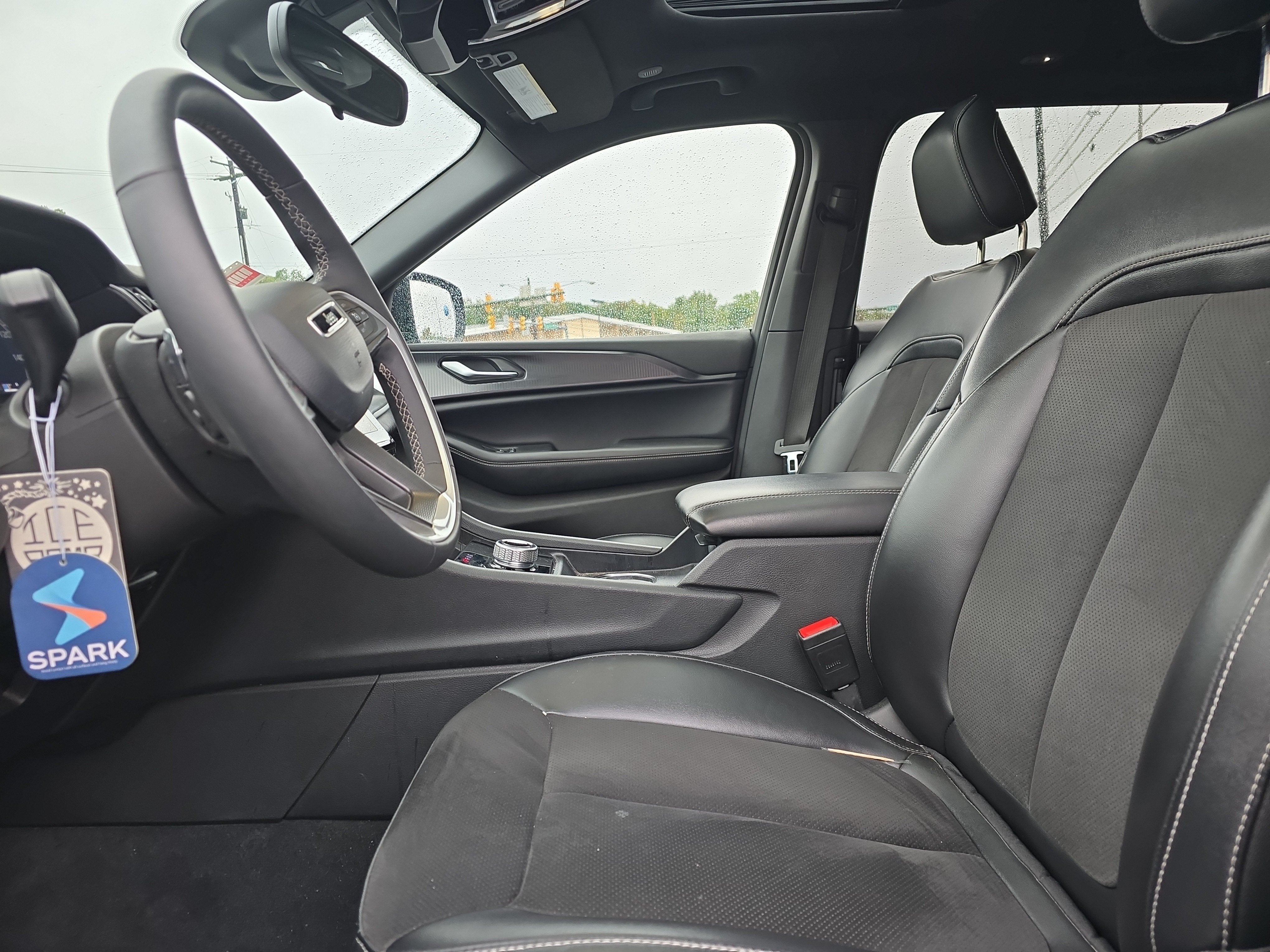 2023 Jeep Grand Cherokee L Altitude X
