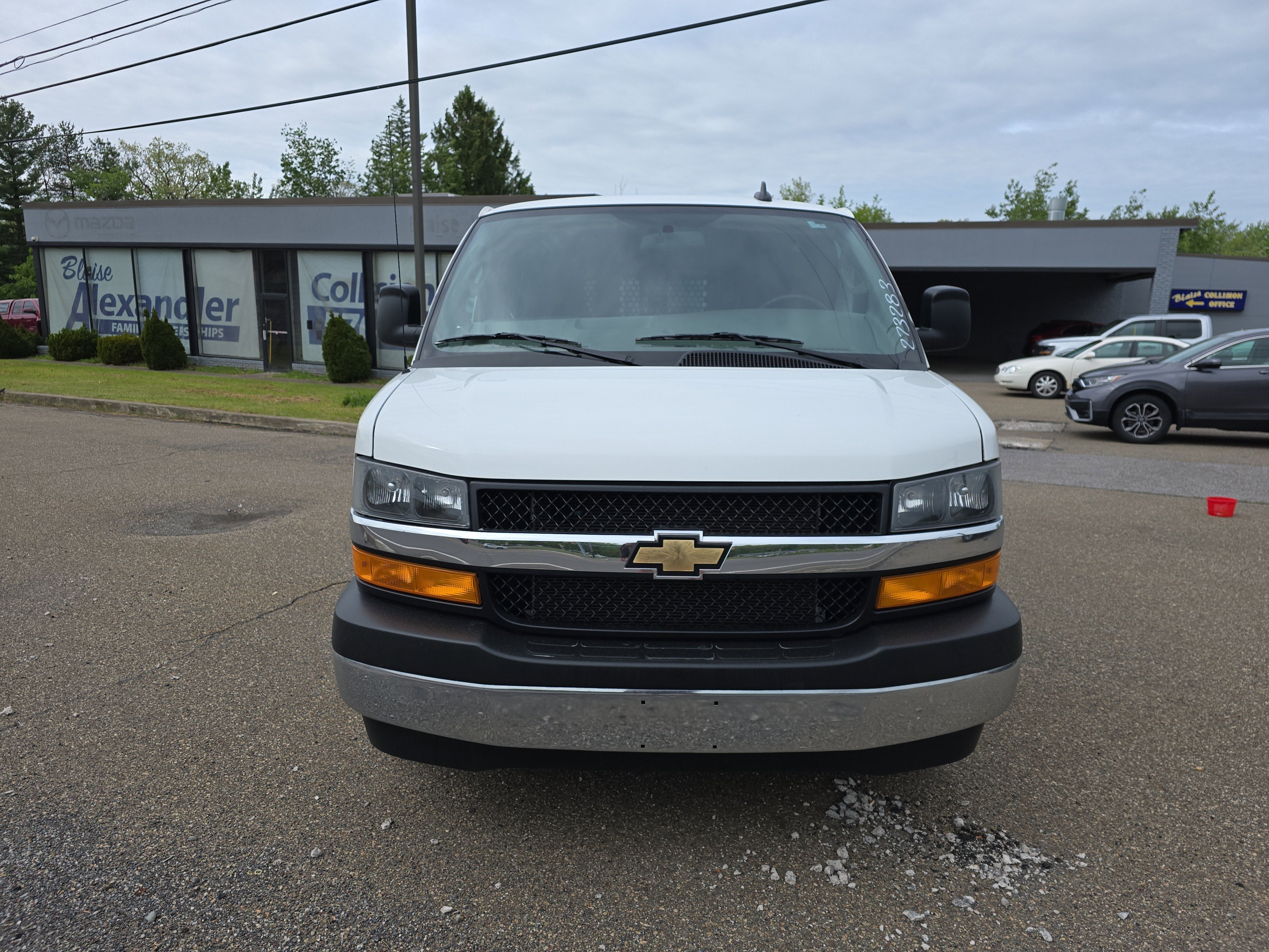 2024 Chevrolet Express Cargo 2500 WT