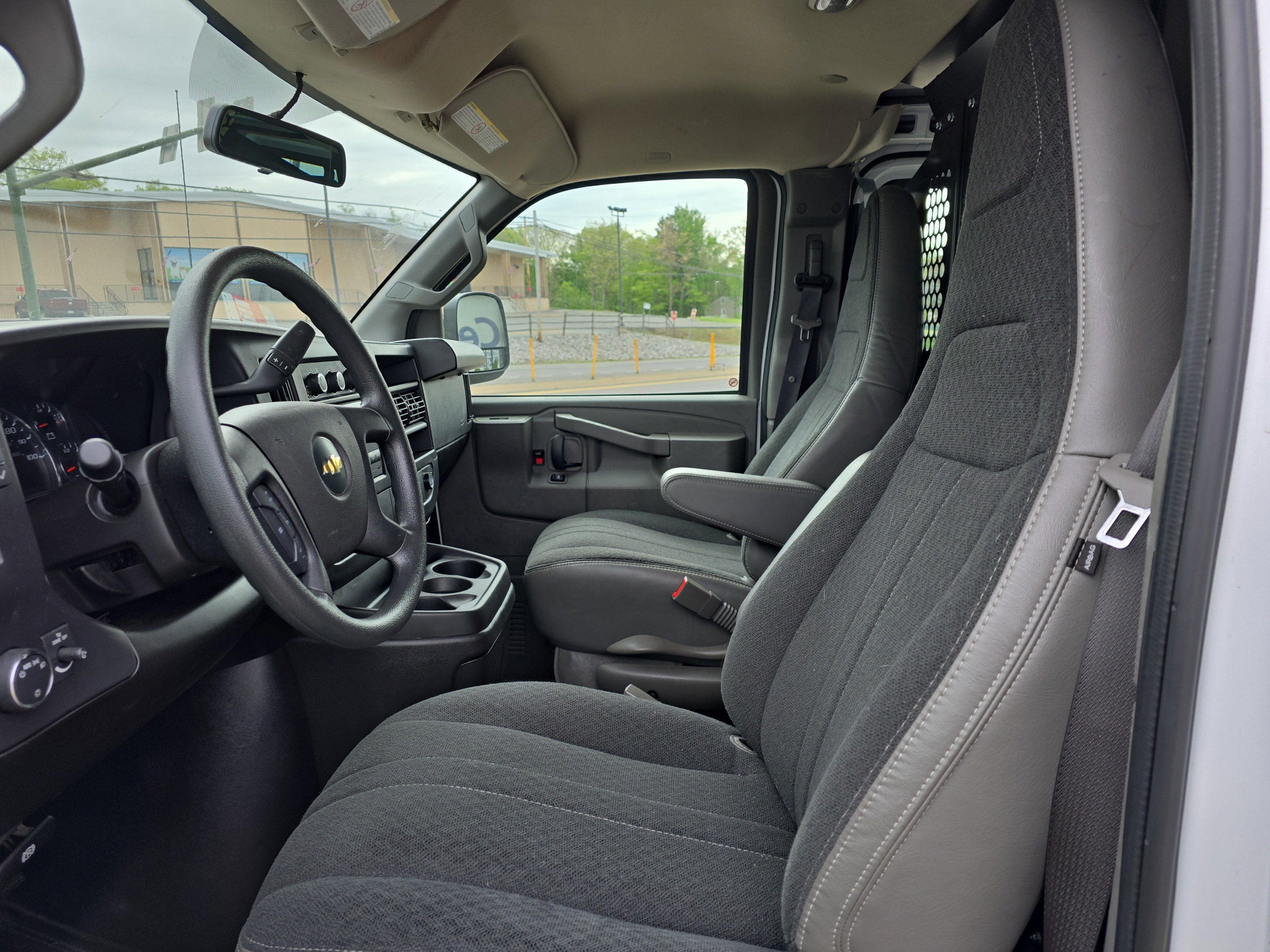 2024 Chevrolet Express Cargo 2500 WT