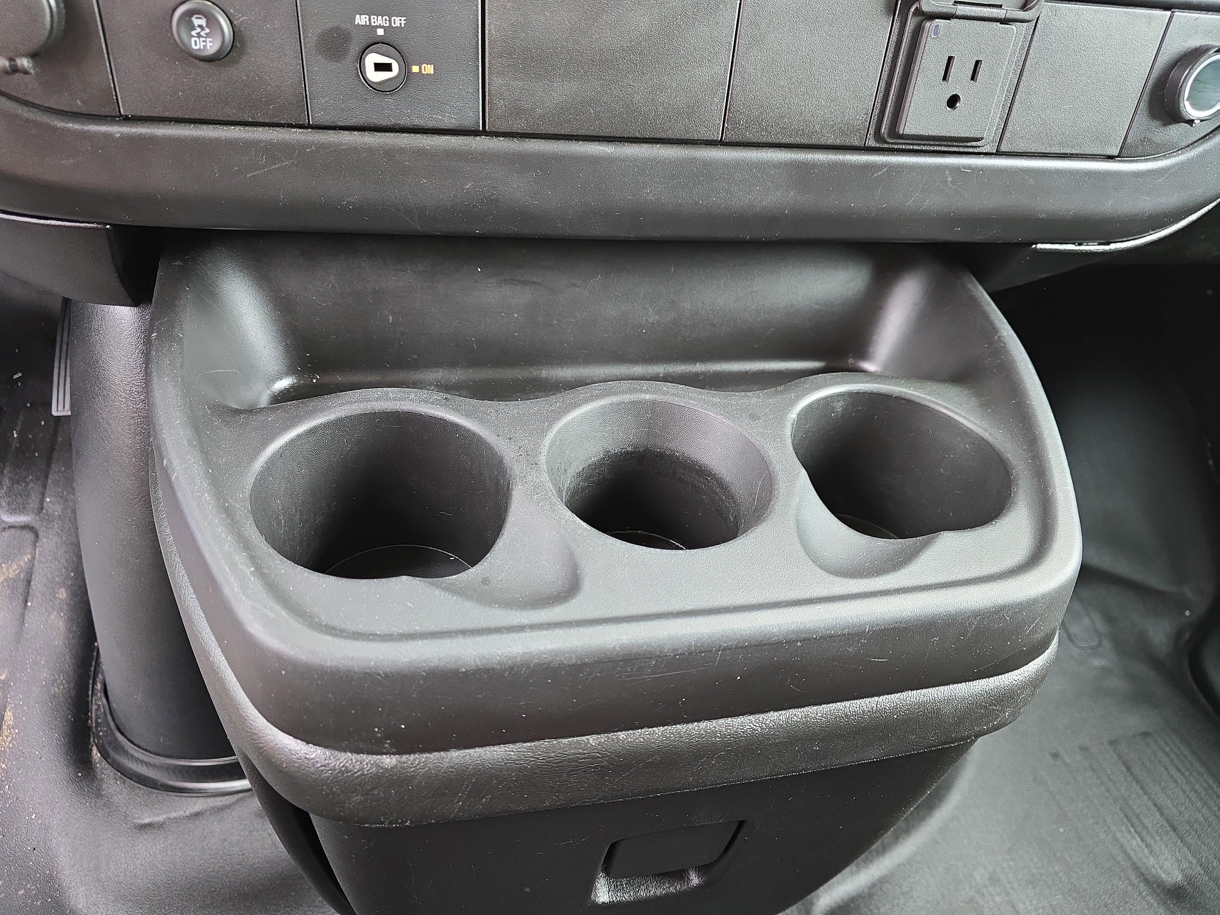 2024 Chevrolet Express Cargo 2500 WT