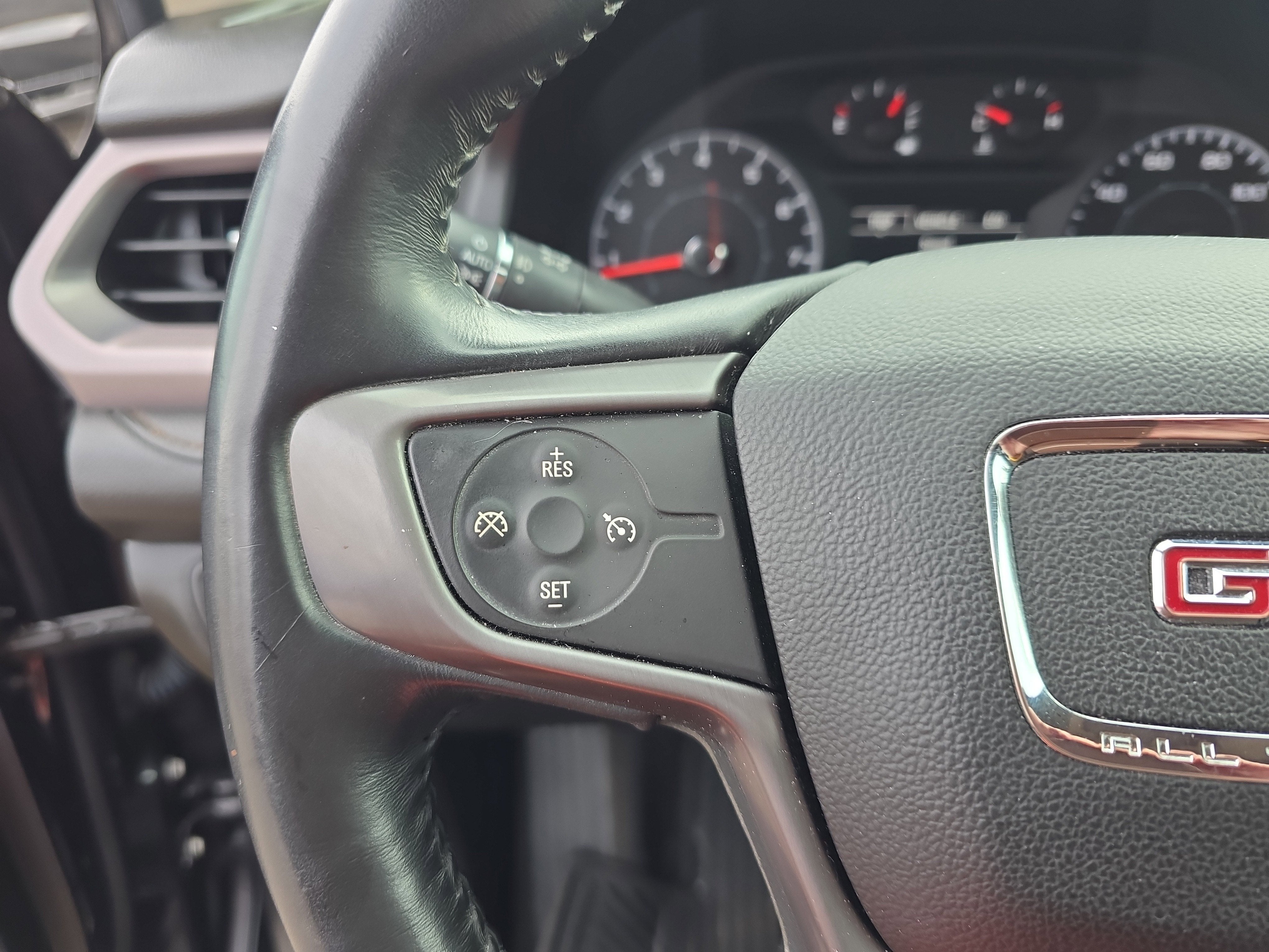 2017 GMC Acadia SLE