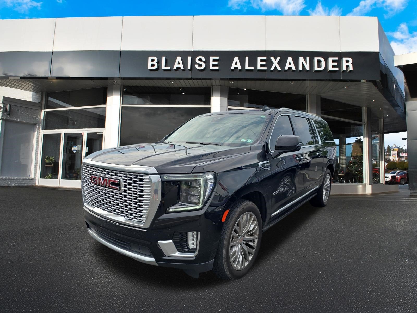 2023 GMC Yukon XL Denali