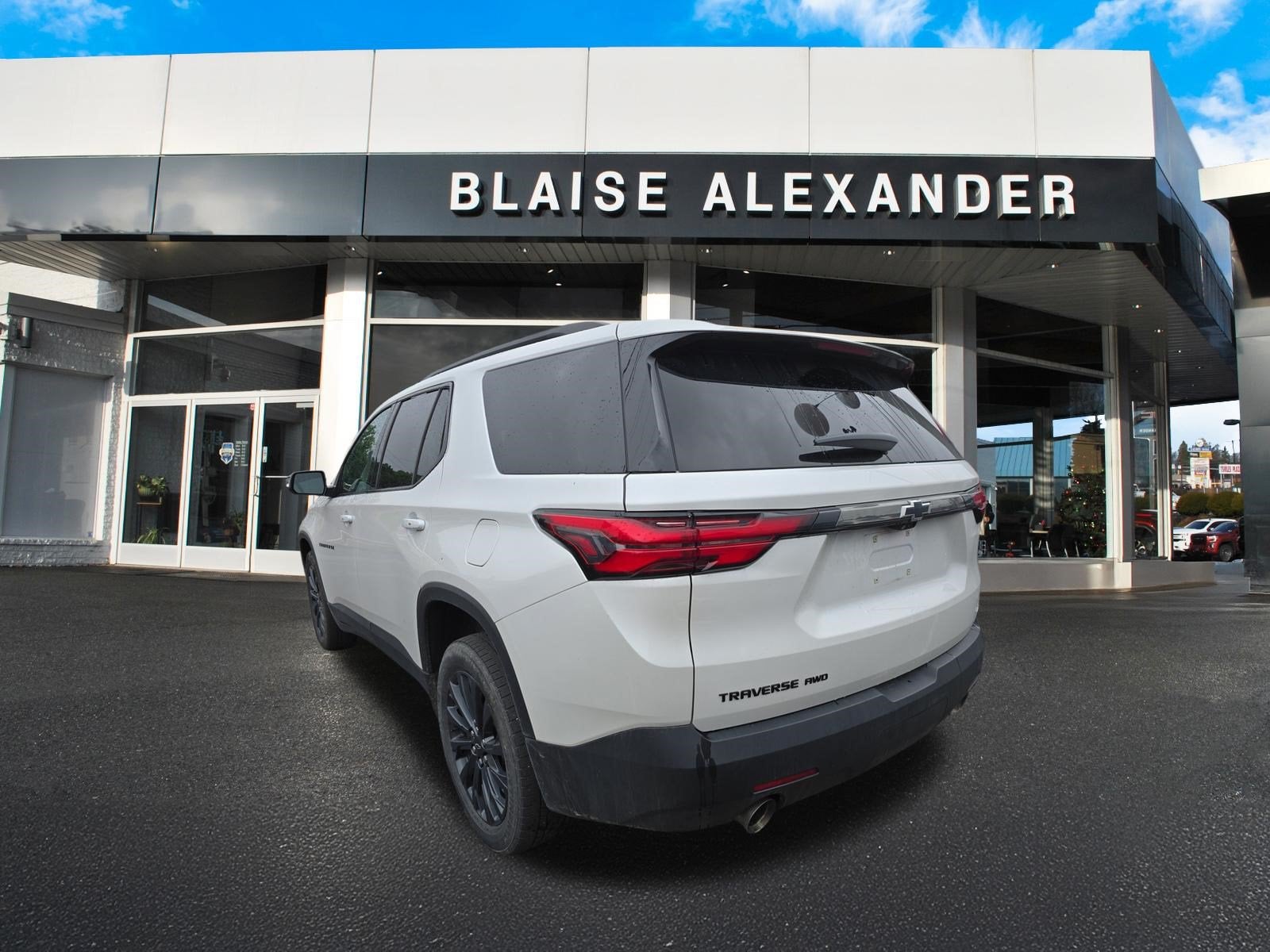 2023 Chevrolet Traverse RS