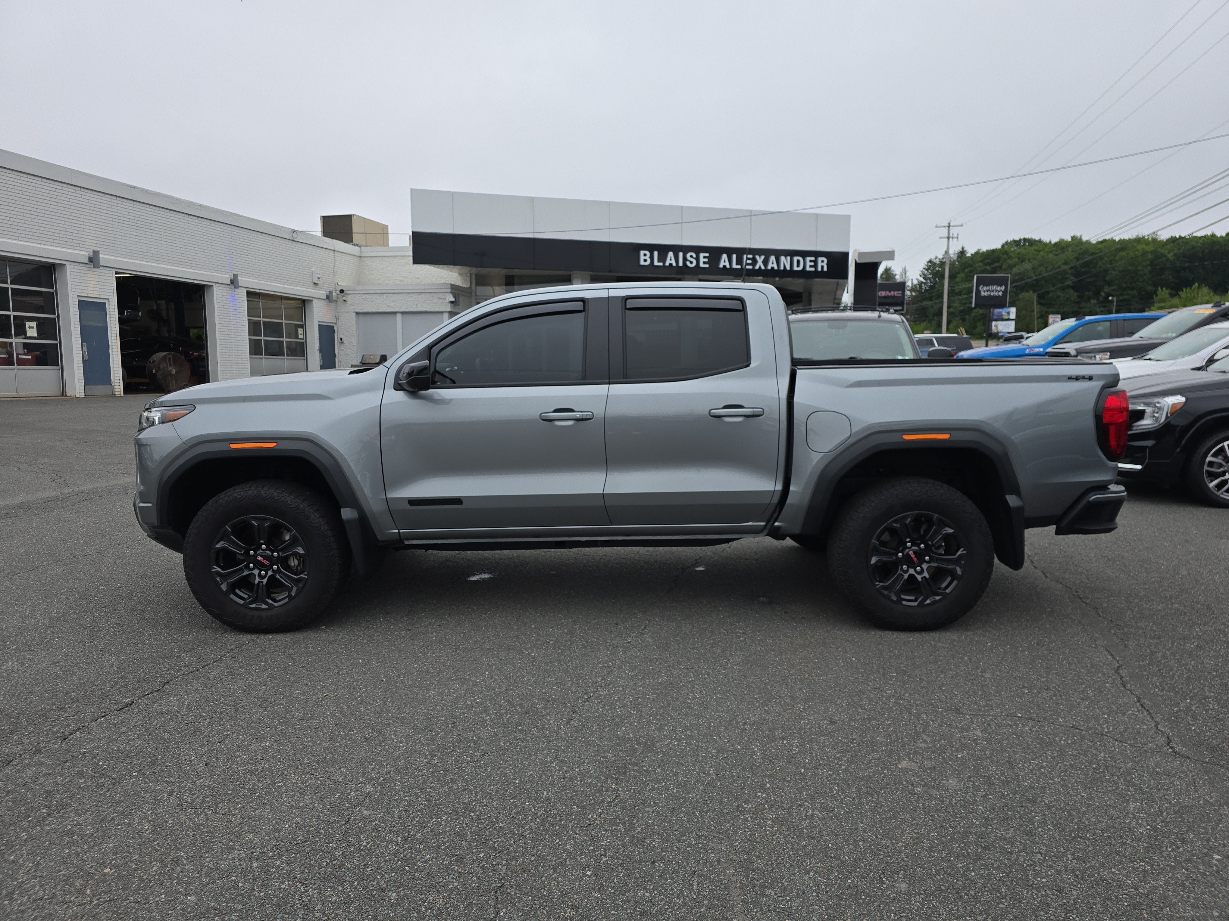 2025 GMC Canyon Elevation