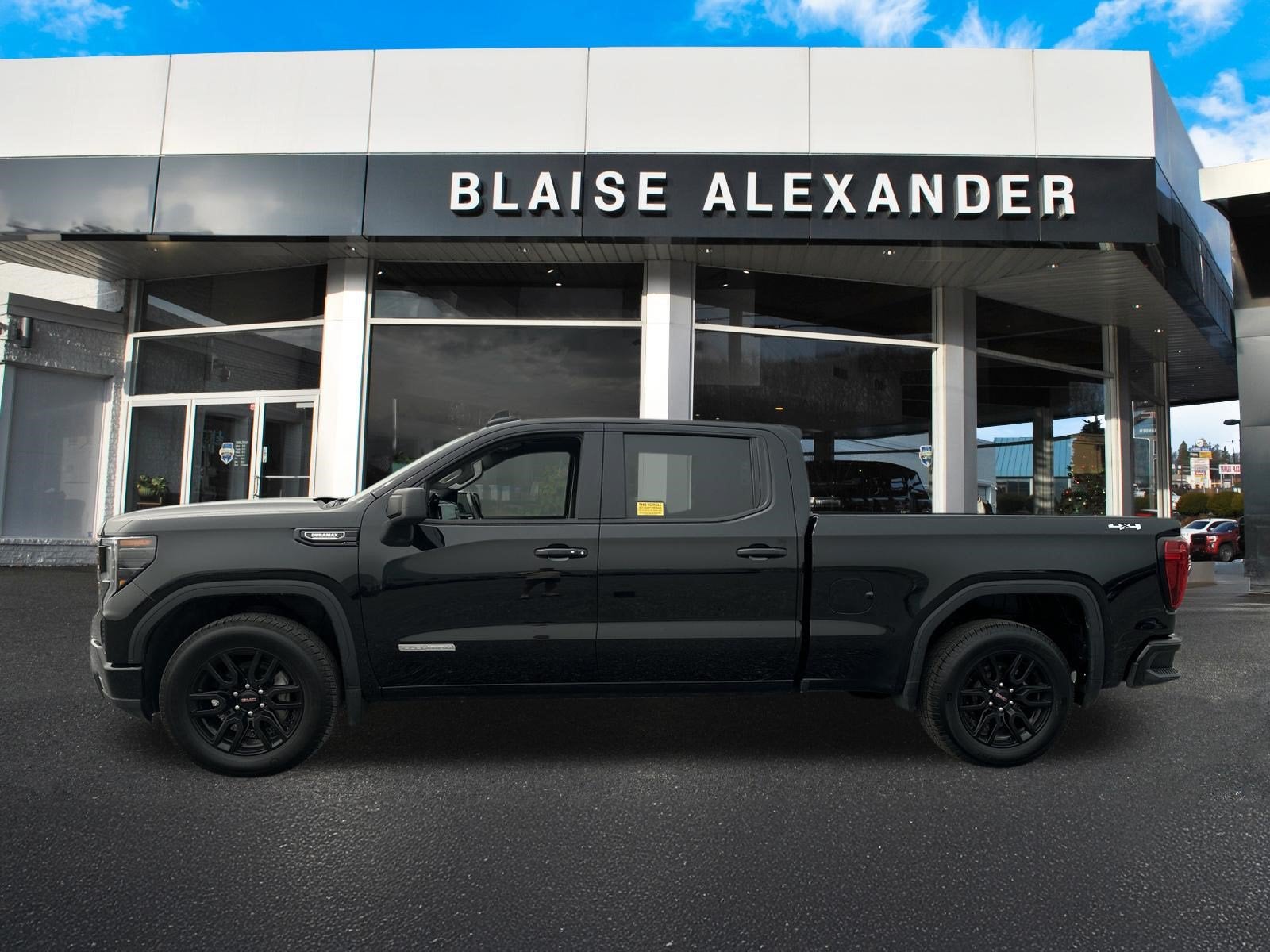 2025 GMC Sierra 1500 Elevation