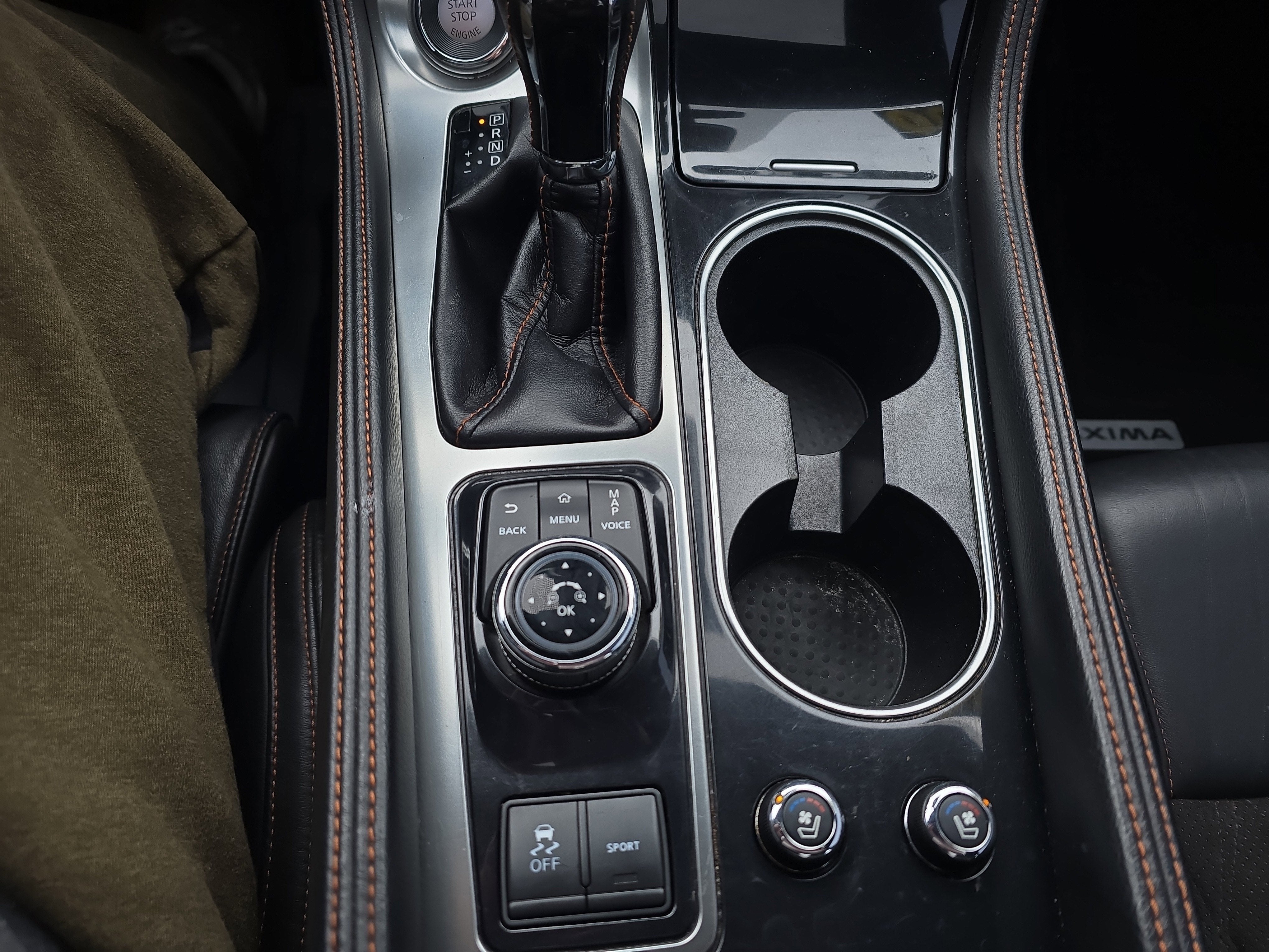 2020 Nissan Maxima SR