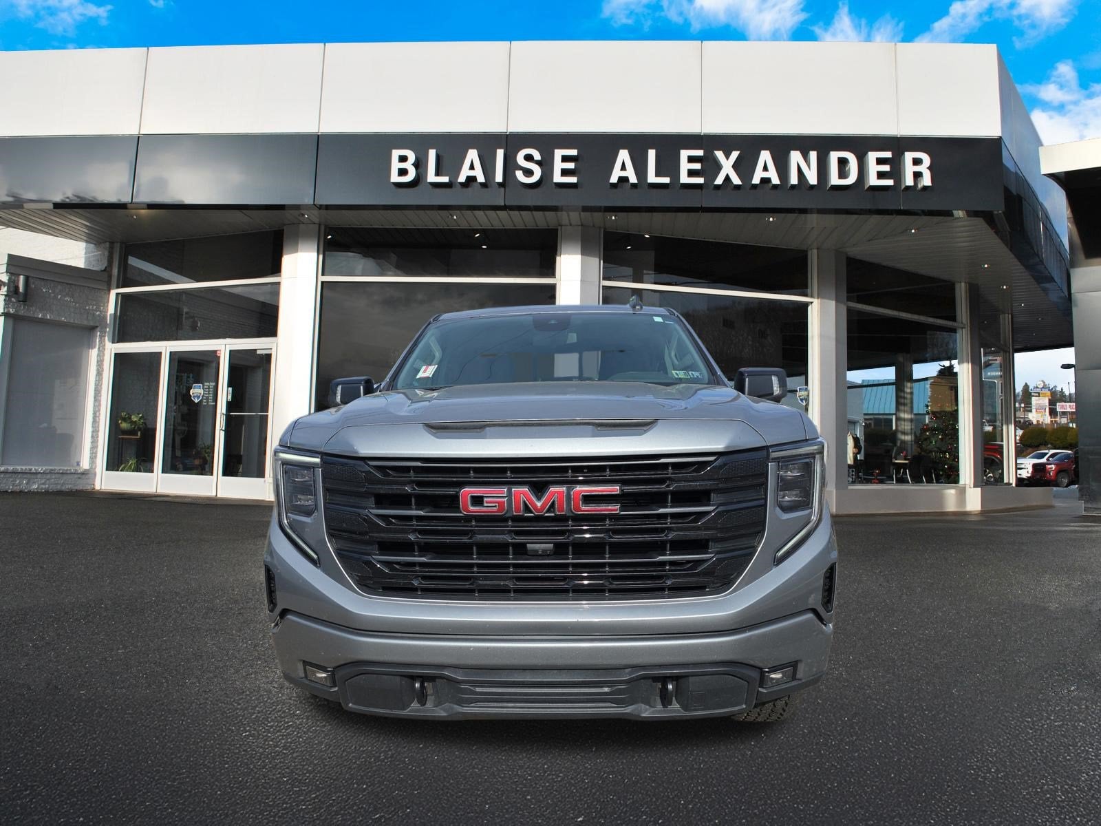 2023 GMC Sierra 1500 Elevation