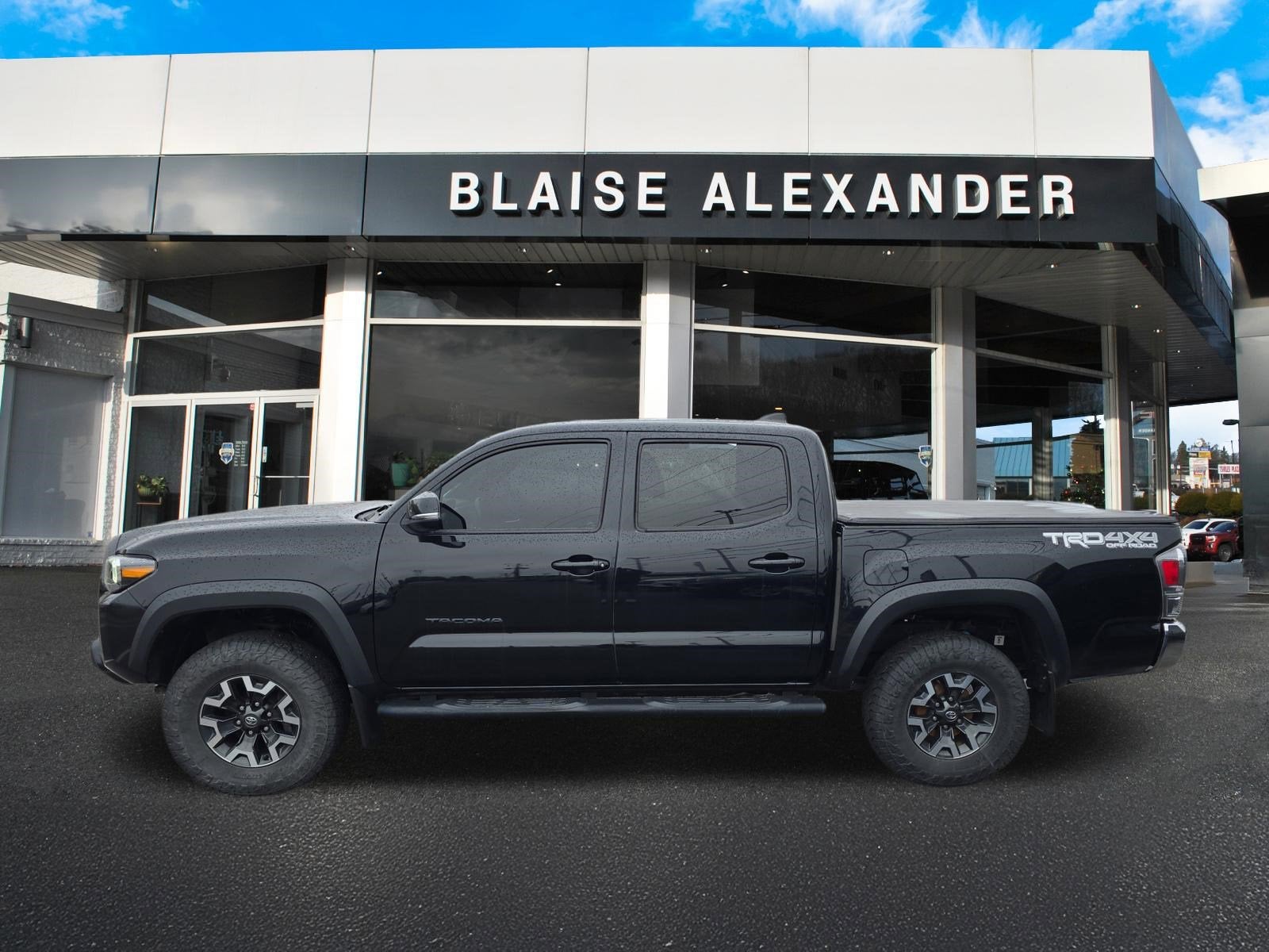 2021 Toyota Tacoma 4WD SR