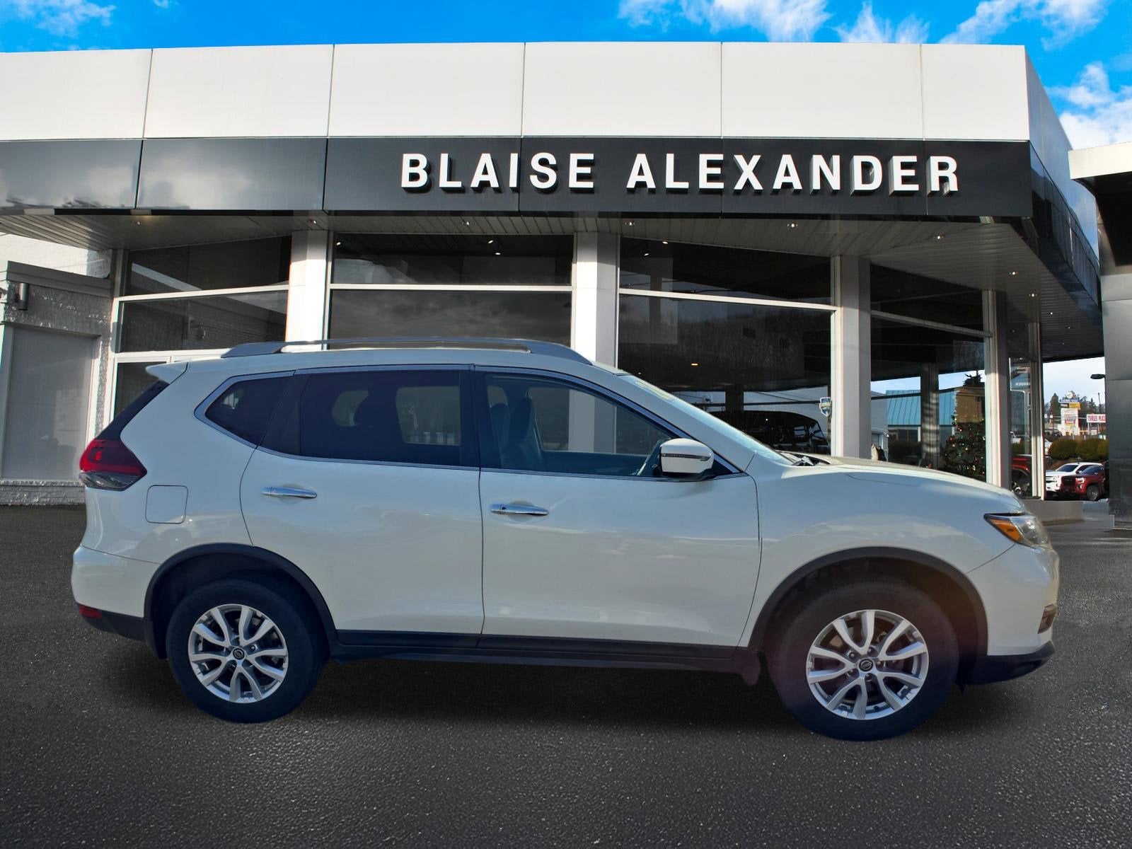 2020 Nissan Rogue SV