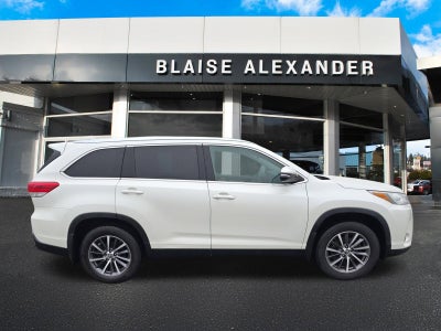 2019 Toyota Highlander SE