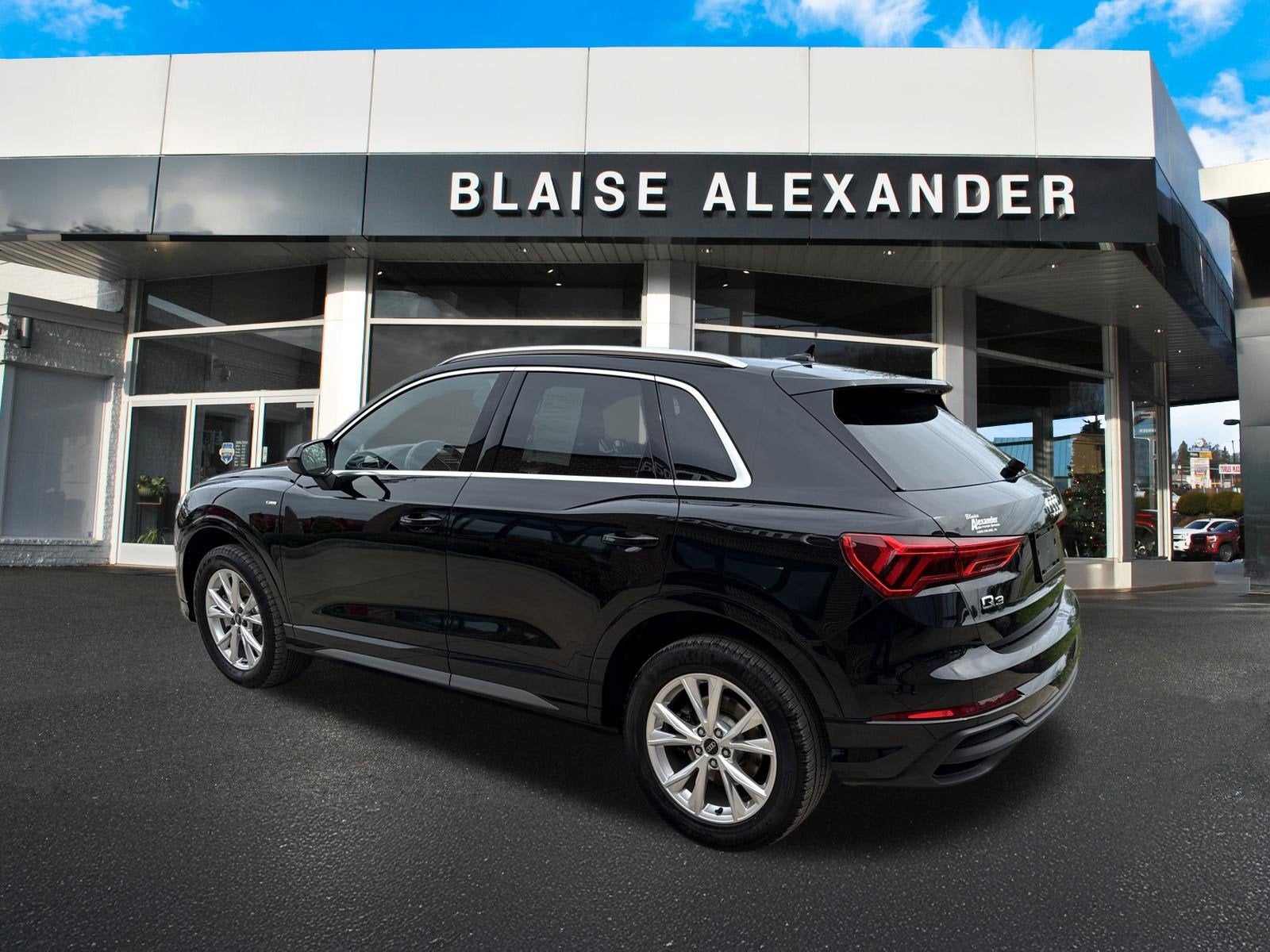 2025 Audi Q3 S line Premium