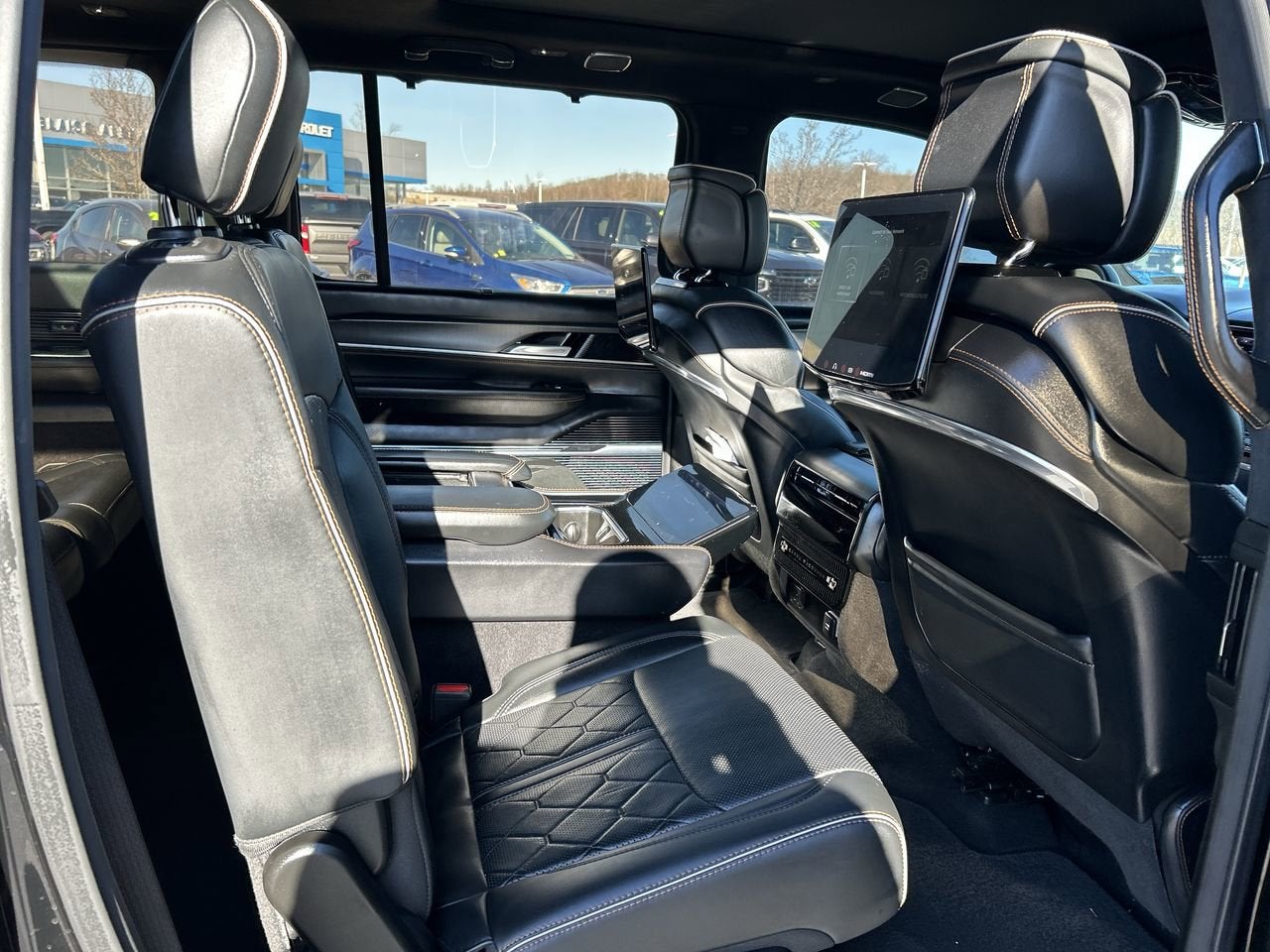 2023 Jeep Grand Wagoneer L Series III Obsidian