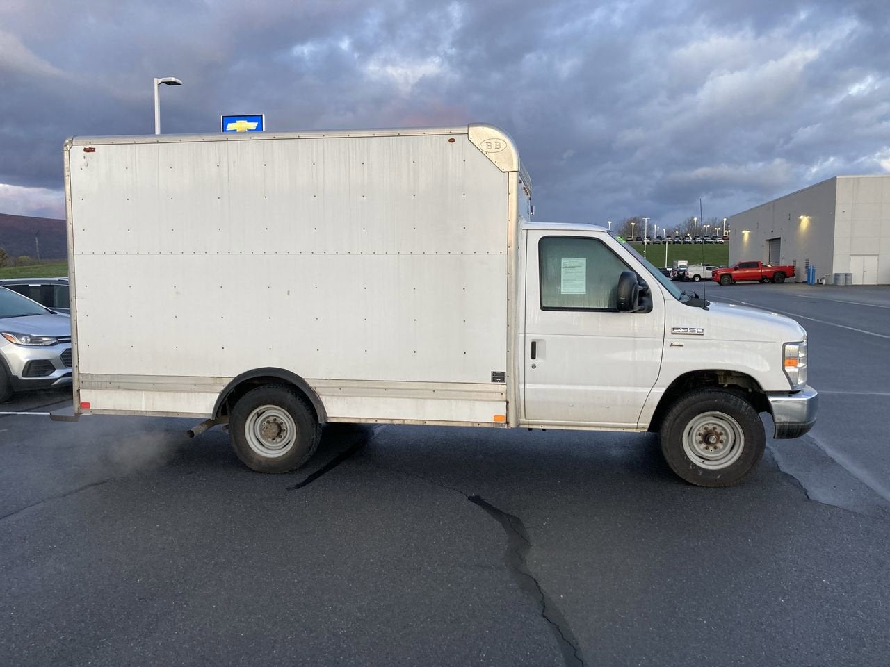 2018 Ford E-Series Cutaway E-350 WB