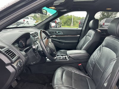 2017 Ford Explorer Platinum
