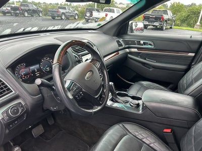 2017 Ford Explorer Platinum