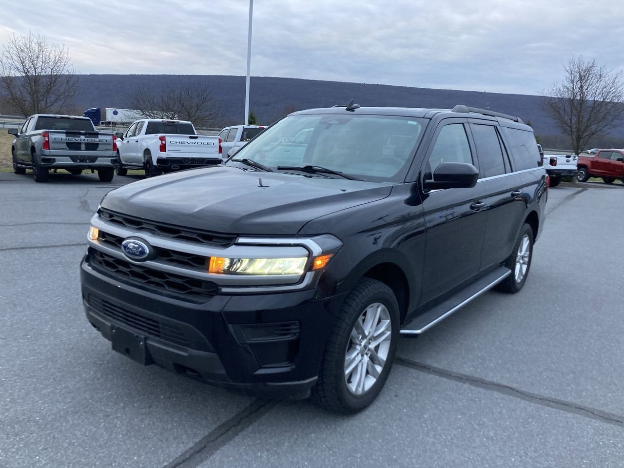 2022 Ford Expedition Max XLT