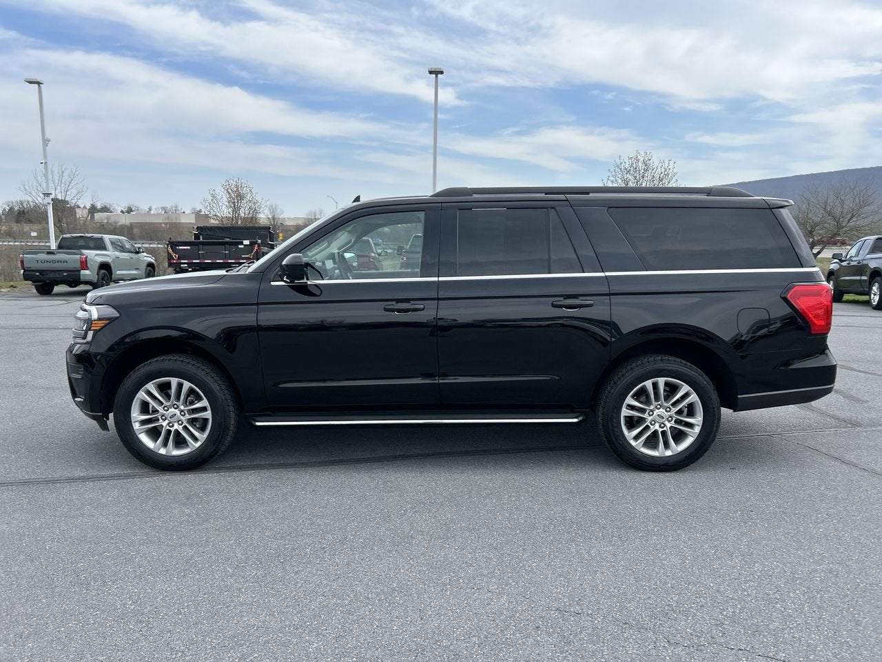 2022 Ford Expedition Max XLT