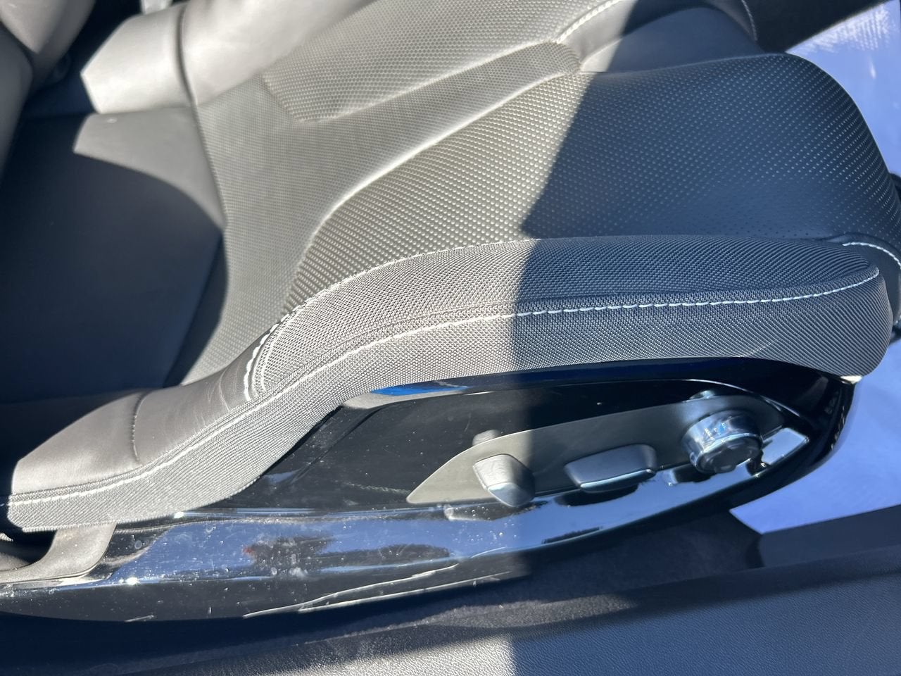 2024 Chevrolet Corvette 2LT - Photo 14