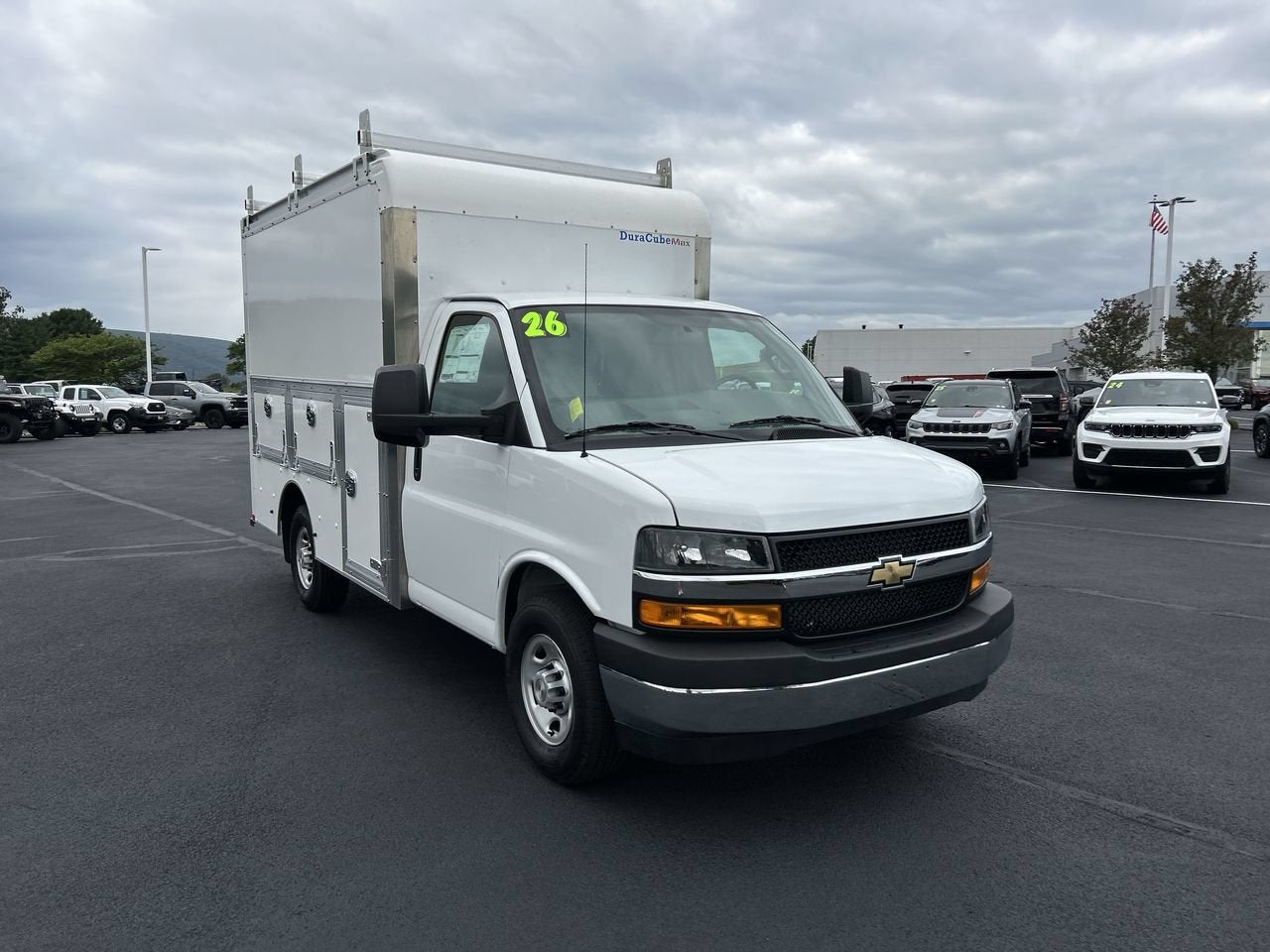 2026 Chevrolet Express Cutaway 3500 1WT