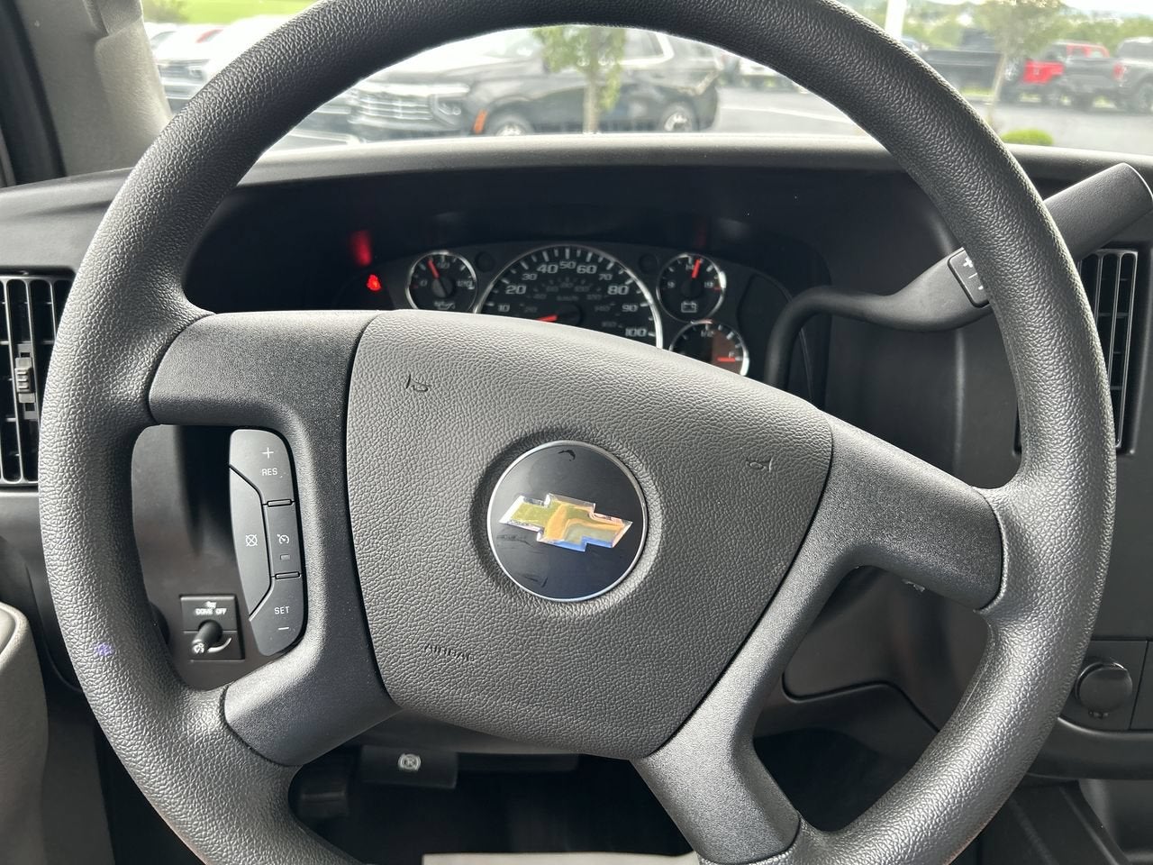 2026 Chevrolet Express Cutaway 3500 1WT