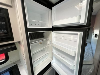 2023 Chevrolet Express Cutaway 3500 1WT